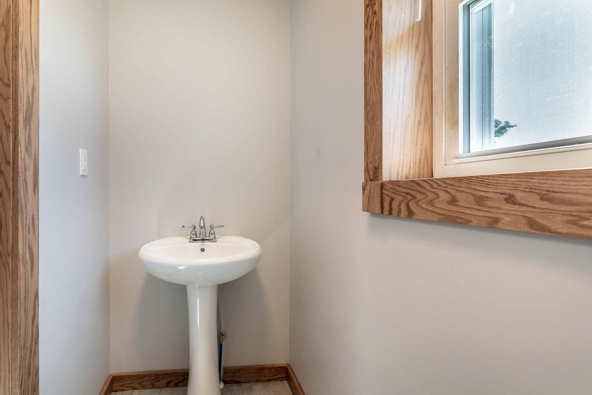 2024 single family home for sale at 19642 308th Avenue in Underwood, MN — 3 bed, 3 bath (photo 14 of 91)