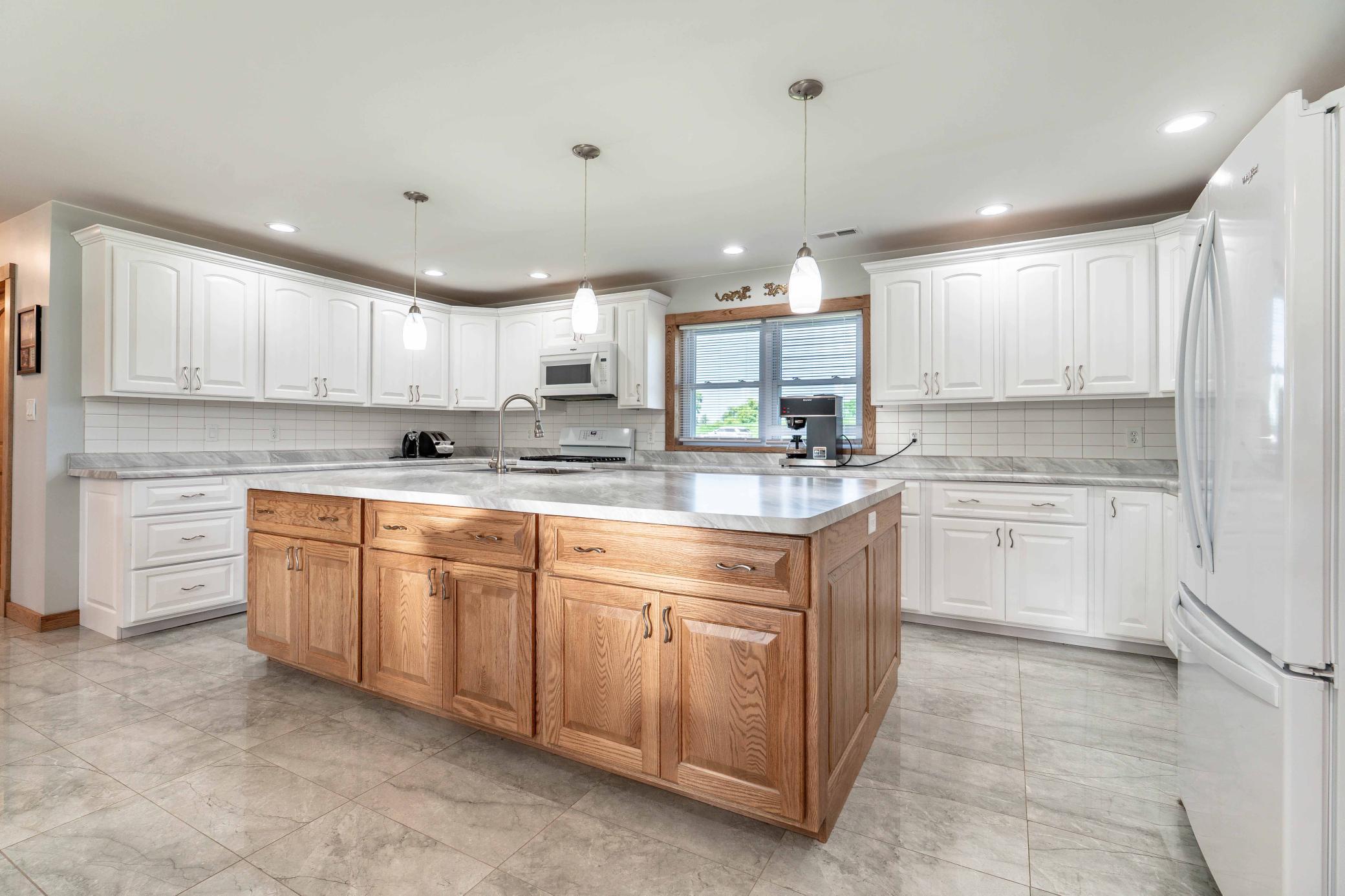 2024 single family home for sale at 19642 308th Avenue in Underwood, MN — 3 bed, 3 bath (photo 15 of 91)