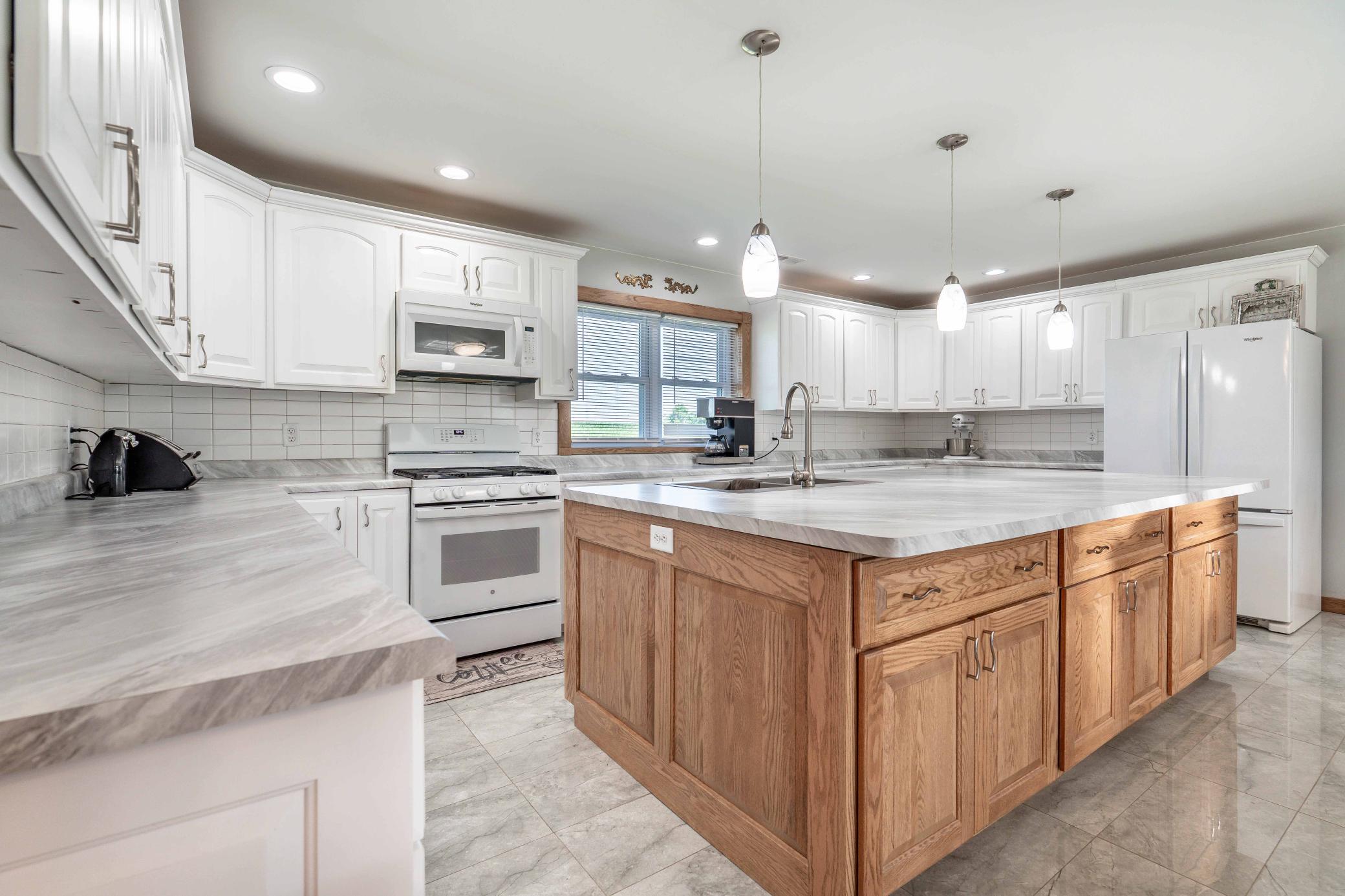 2024 single family home for sale at 19642 308th Avenue in Underwood, MN — 3 bed, 3 bath (photo 16 of 91)