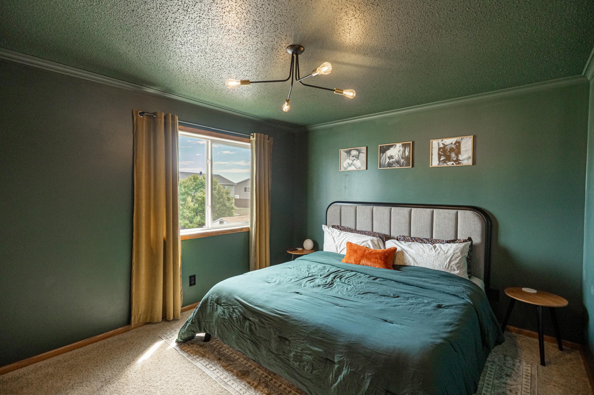 2005 single family home for sale at 1219 DIVERSION Drive W in West Fargo, ND — 3 bed, 2 bath (photo 15 of 43)