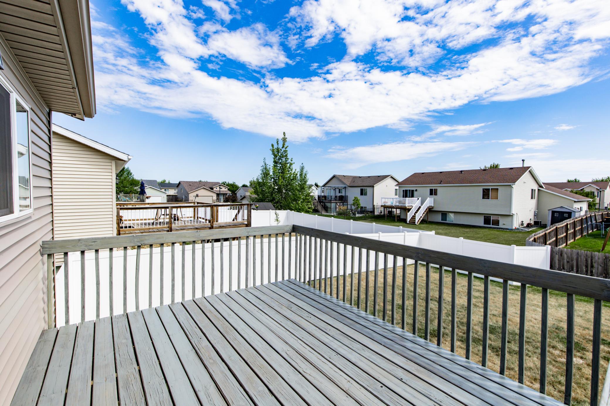 2005 single family home for sale at 1219 DIVERSION Drive W in West Fargo, ND — 3 bed, 2 bath (photo 38 of 43)
