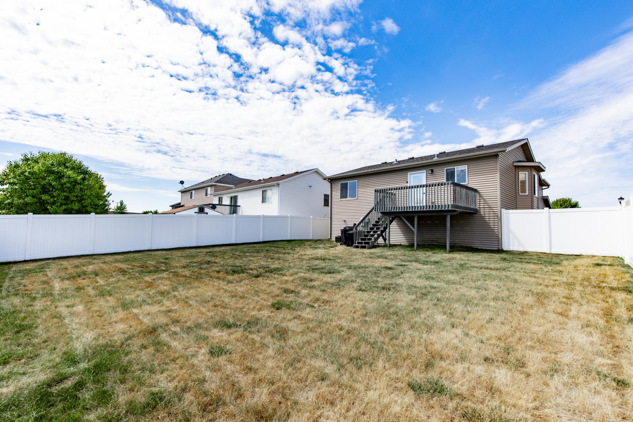 2005 single family home for sale at 1219 DIVERSION Drive W in West Fargo, ND — 3 bed, 2 bath (photo 43 of 43)
