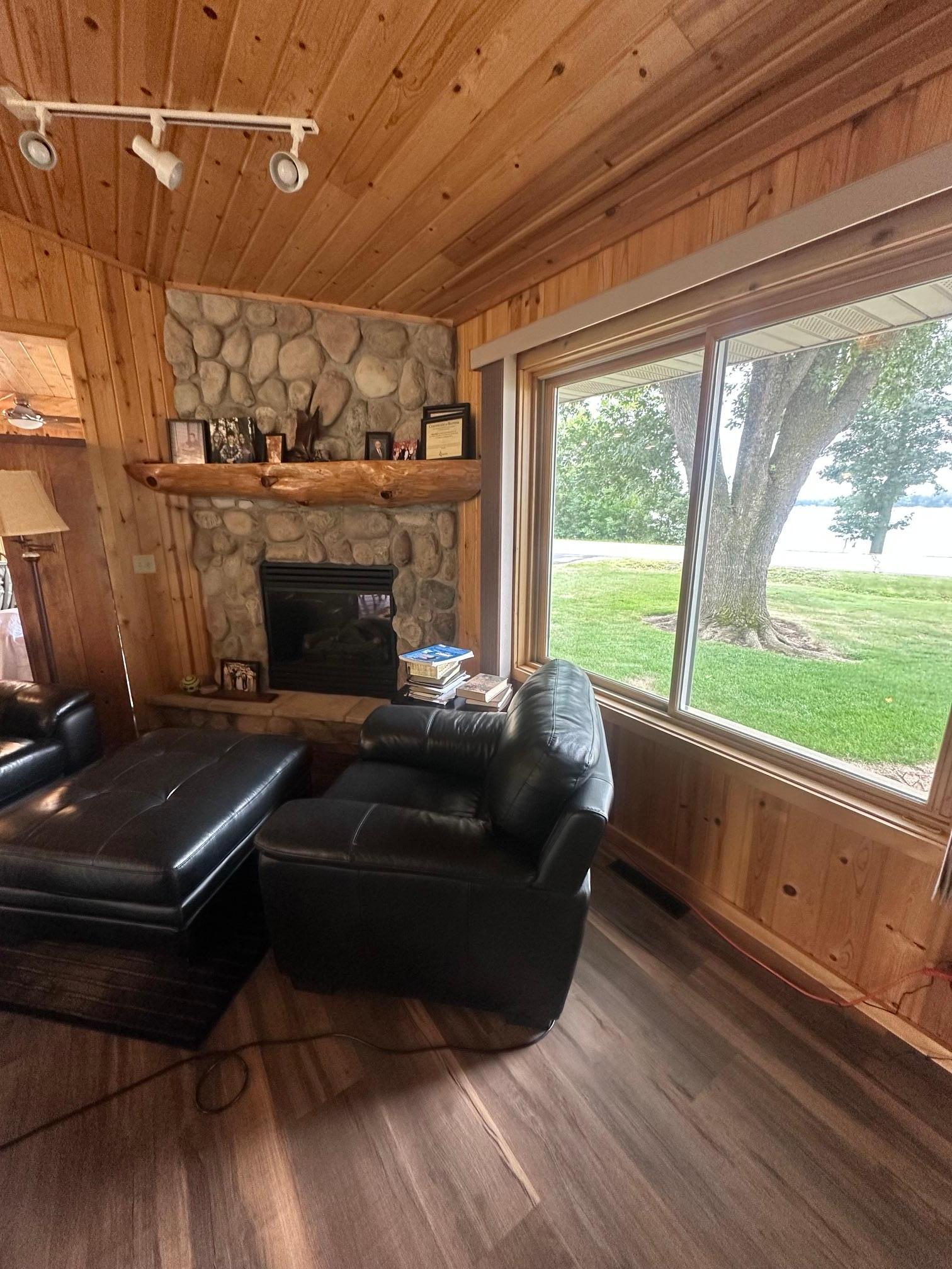 1999 single family home for sale at 10856 County Road 10 in Brainerd, MN — 2 bed, 2 bath (photo 13 of 21)