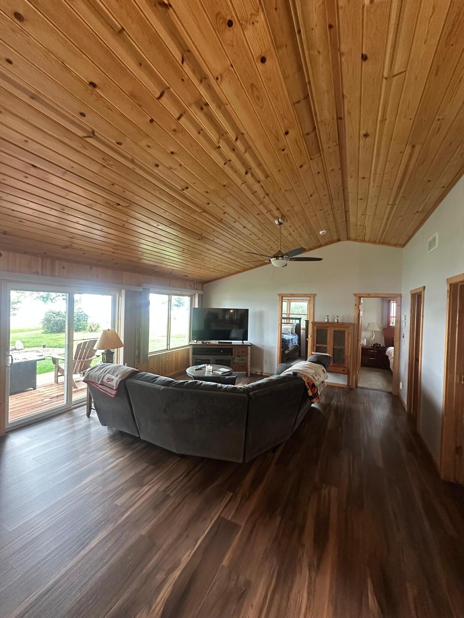 1999 single family home for sale at 10856 County Road 10 in Brainerd, MN — 2 bed, 2 bath (photo 15 of 21)