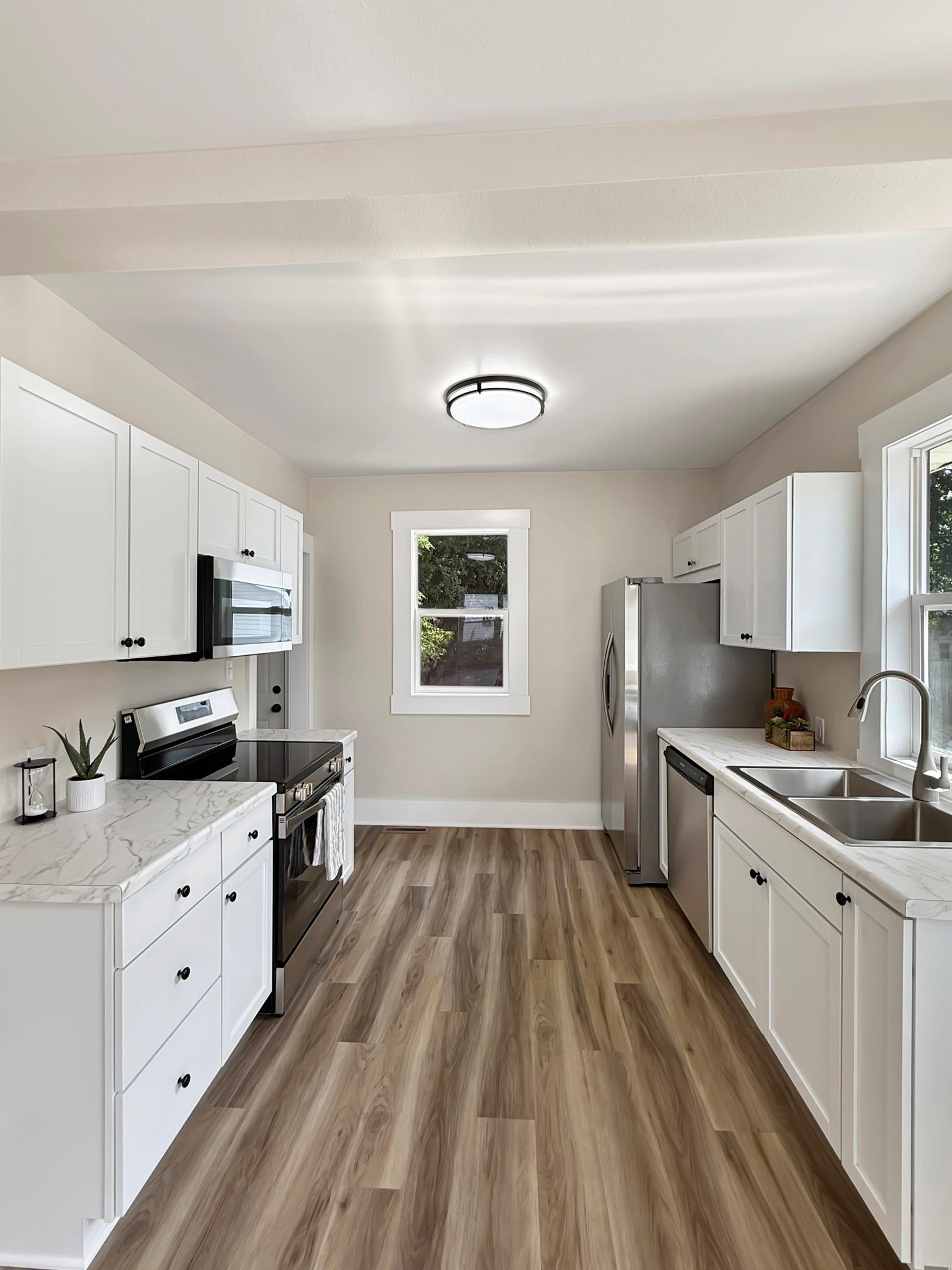 1920 single family home for sale at 1145 9th Street N in Fargo, ND — 4 bed, 2 bath (photo 11 of 34)