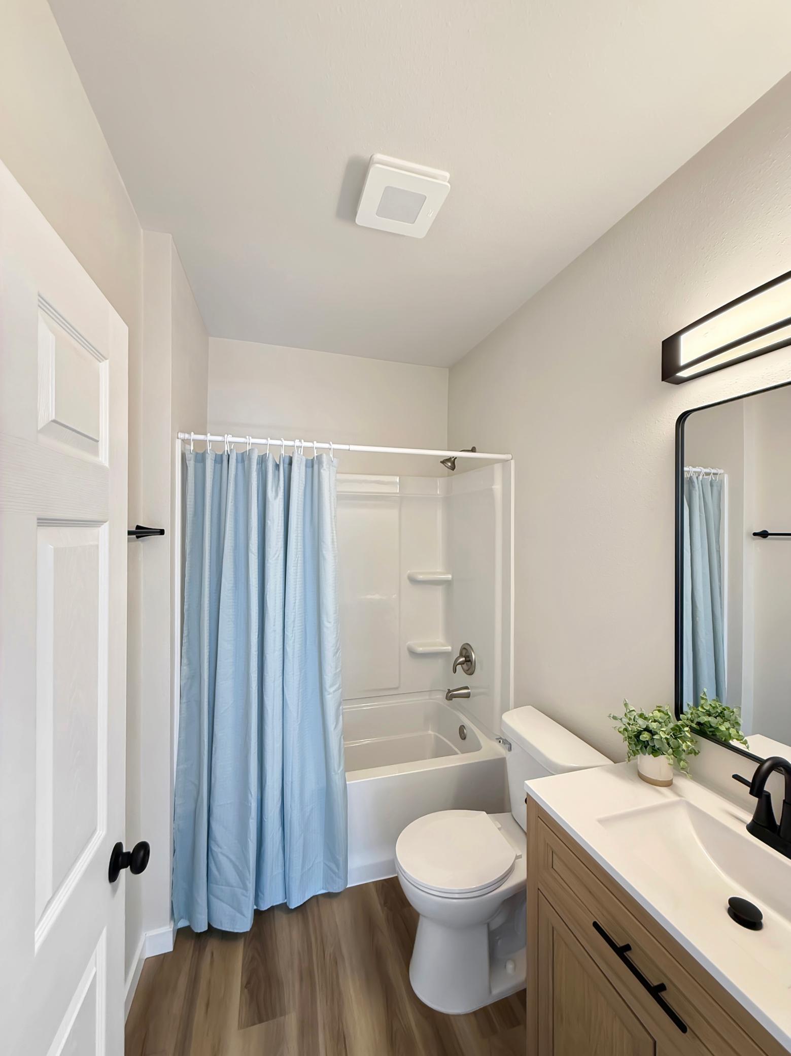1920 single family home for sale at 1145 9th Street N in Fargo, ND — 4 bed, 2 bath (photo 15 of 34)
