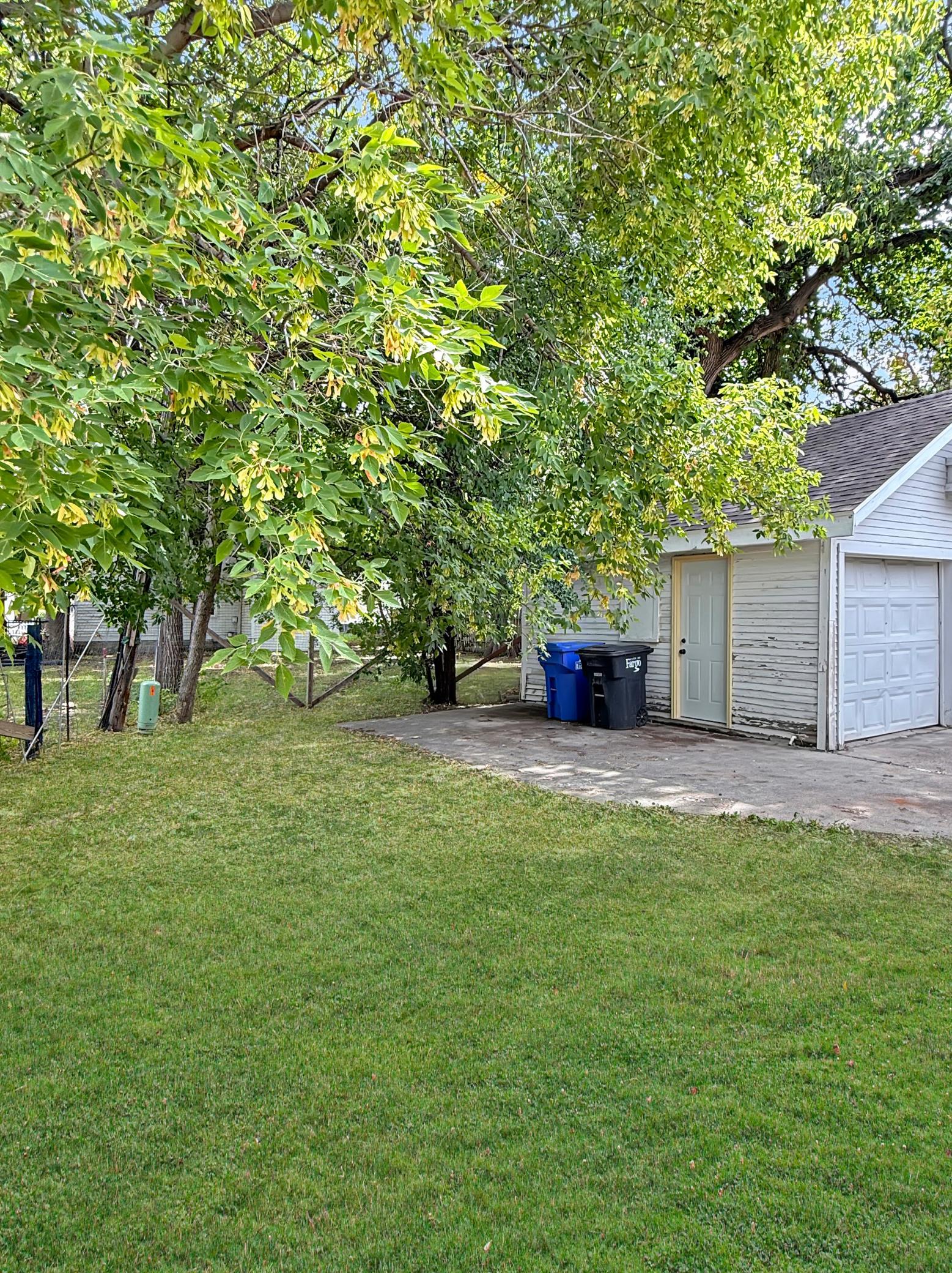 1920 single family home for sale at 1145 9th Street N in Fargo, ND — 4 bed, 2 bath (photo 34 of 34)
