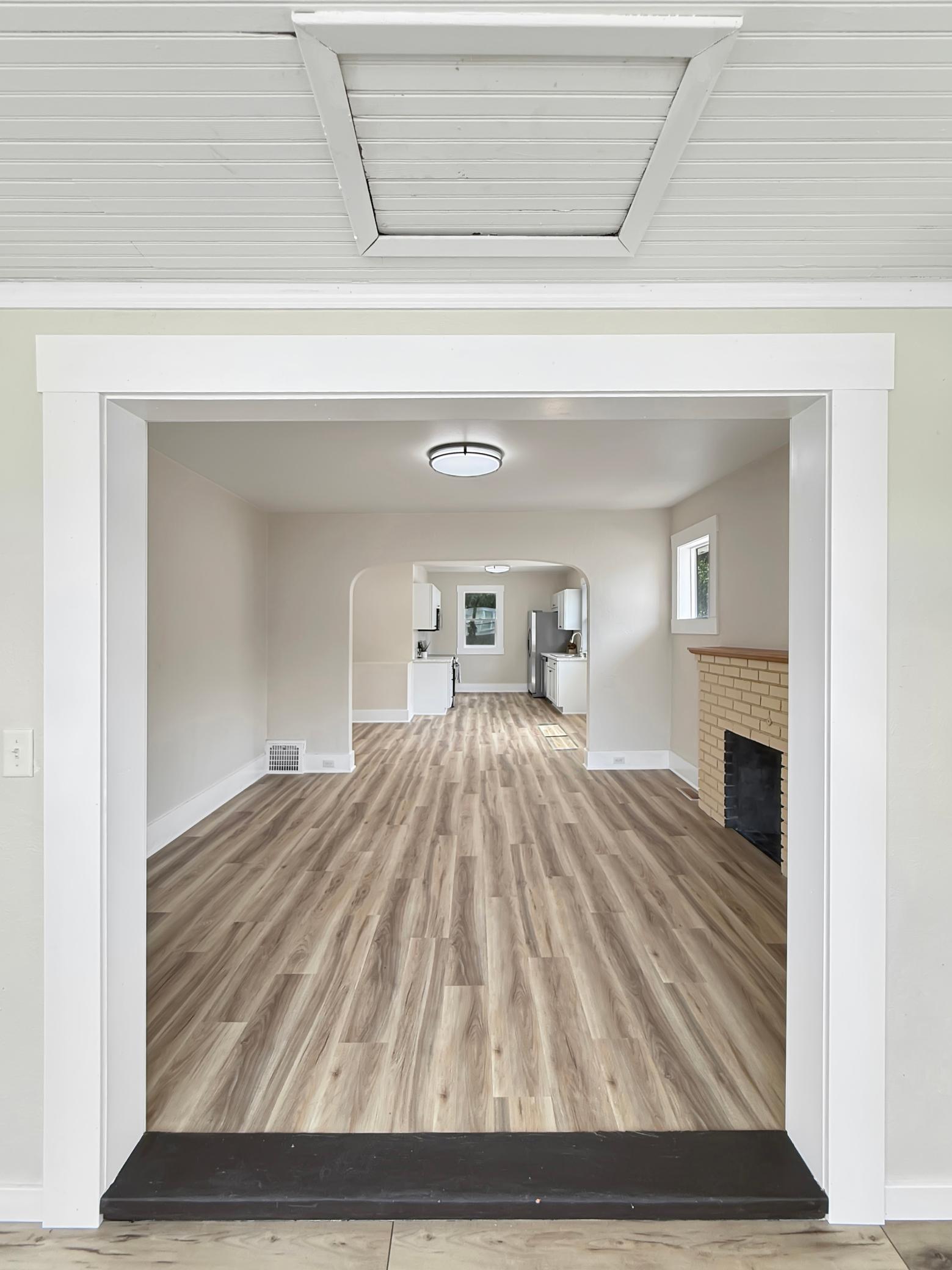 1920 single family home for sale at 1145 9th Street N in Fargo, ND — 4 bed, 2 bath (photo 6 of 34)