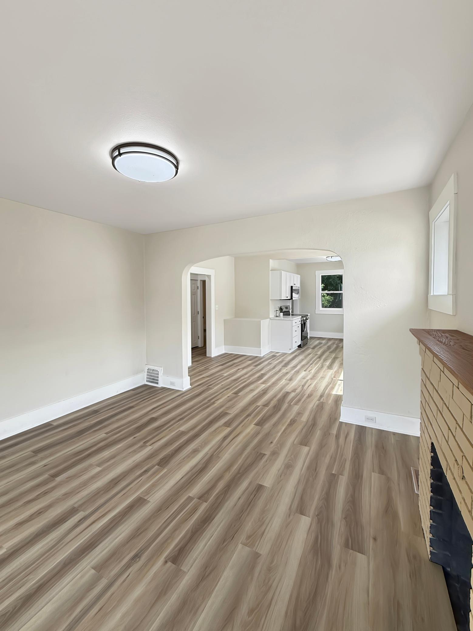 1920 single family home for sale at 1145 9th Street N in Fargo, ND — 4 bed, 2 bath (photo 8 of 34)
