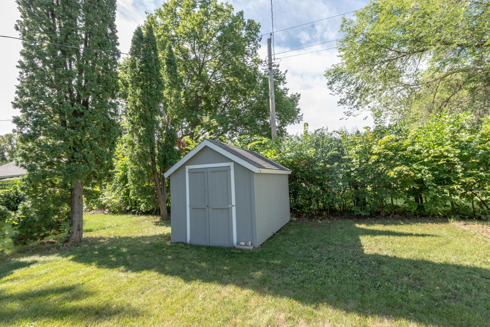 1932 single family home for sale at 457 2nd Street SW in Perham, MN — 3 bed, 2 bath (photo 5 of 23)