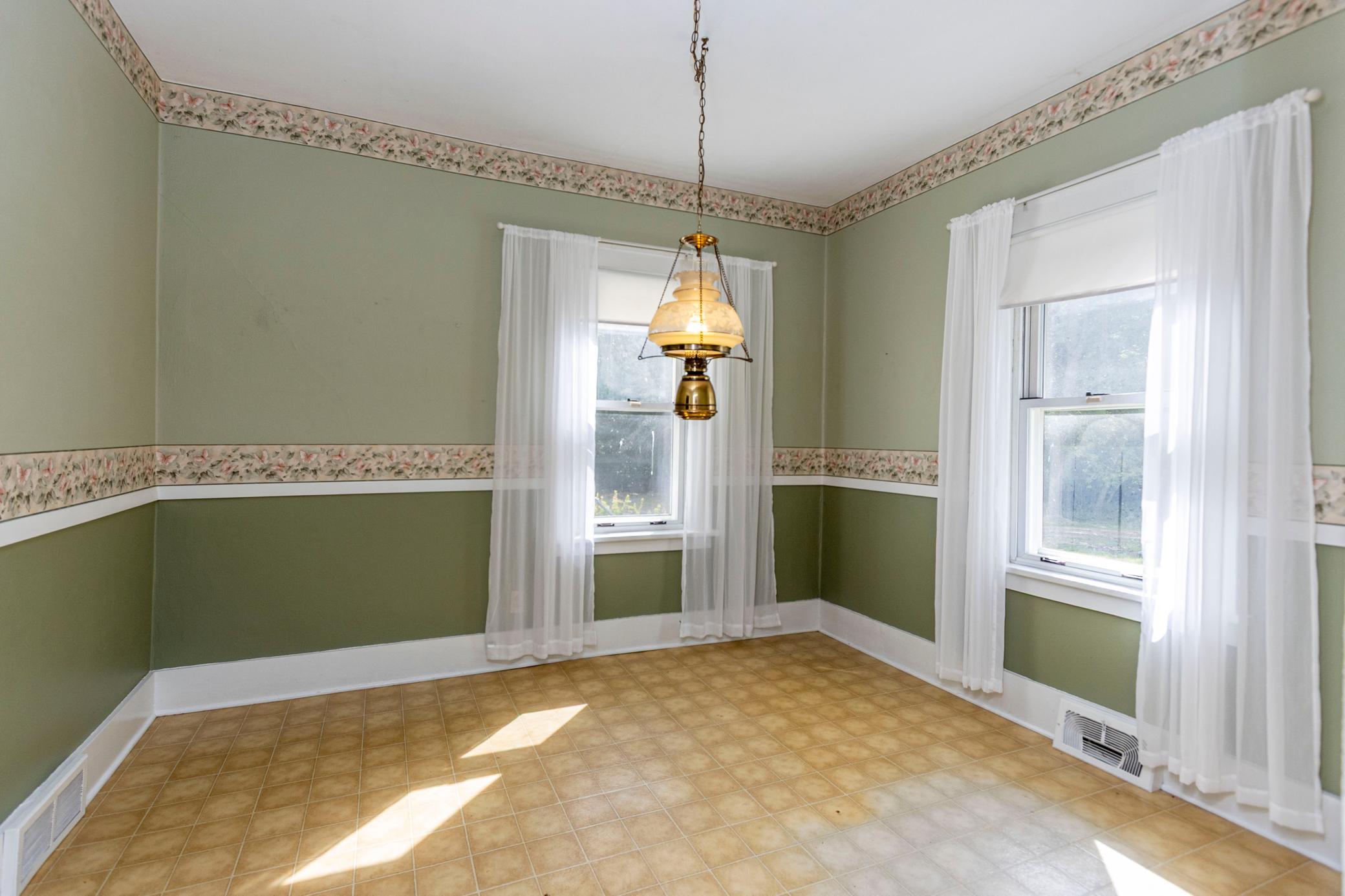 1920 single family home for sale at 7611 County Road 73 NE in Nelson, MN — 4 bed, 1 bath (photo 12 of 55)