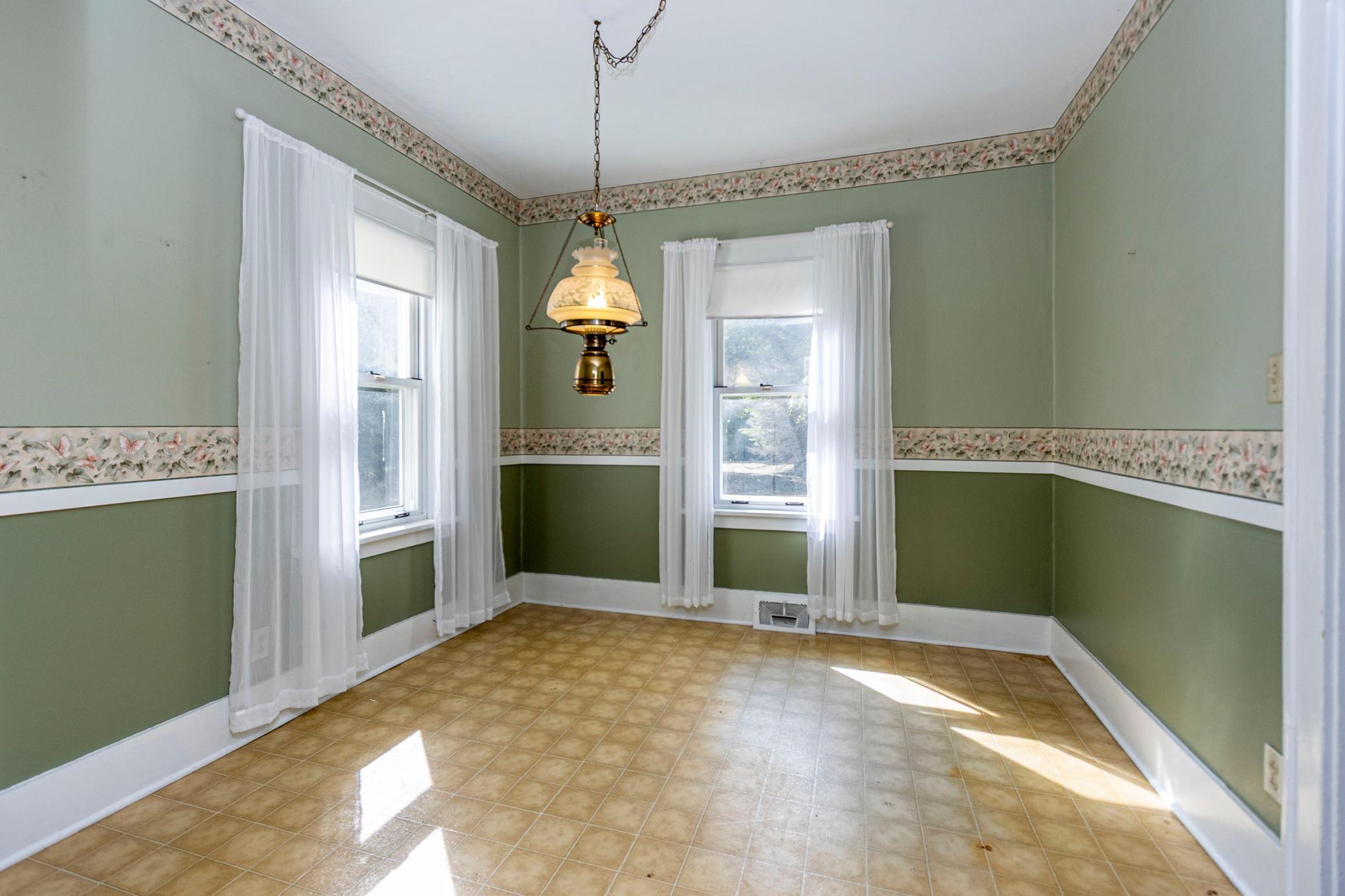 1920 single family home for sale at 7611 County Road 73 NE in Nelson, MN — 4 bed, 1 bath (photo 13 of 55)