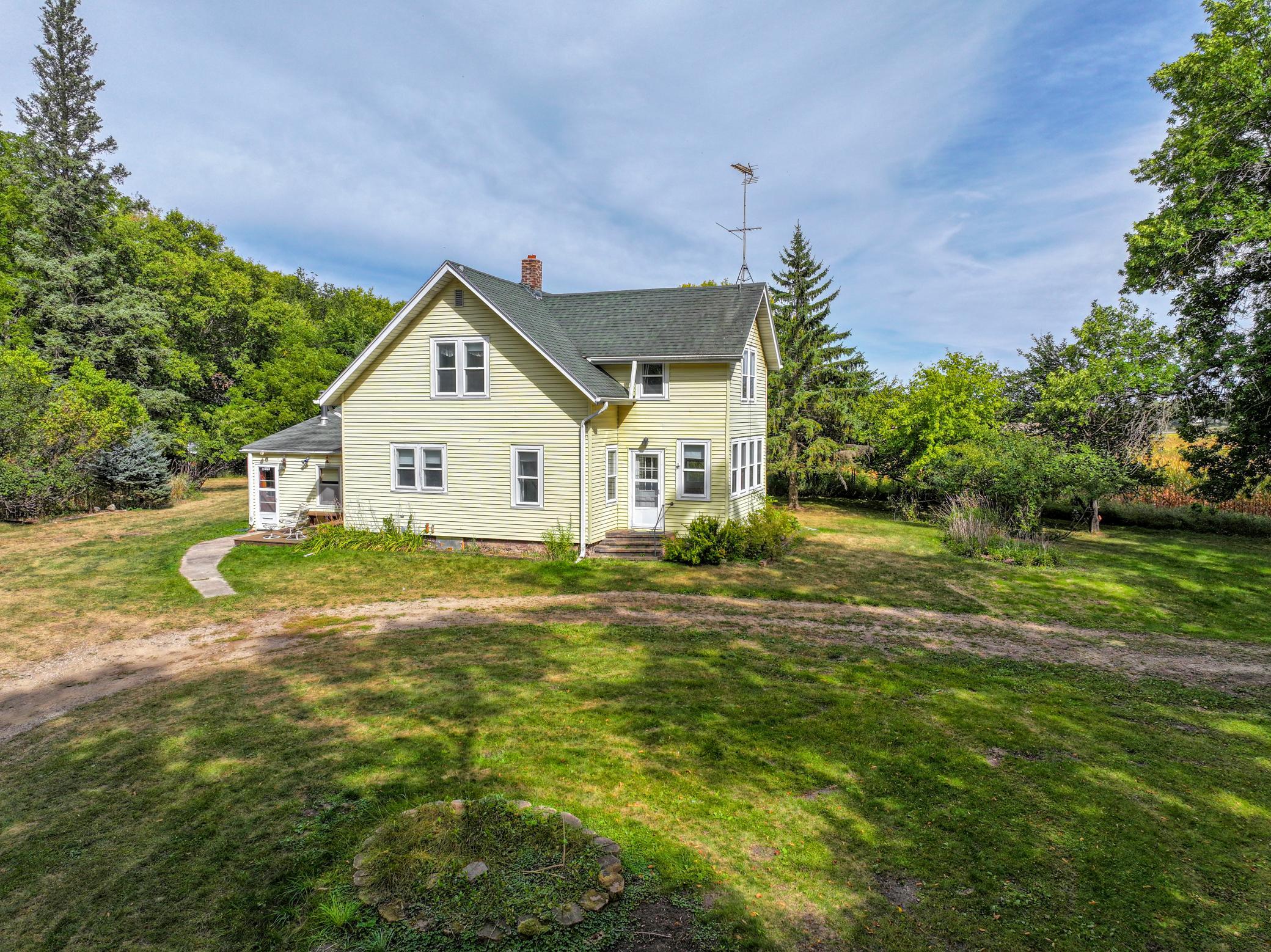 1920 single family home for sale at 7611 County Road 73 NE in Nelson, MN — 4 bed, 1 bath (photo 40 of 55)
