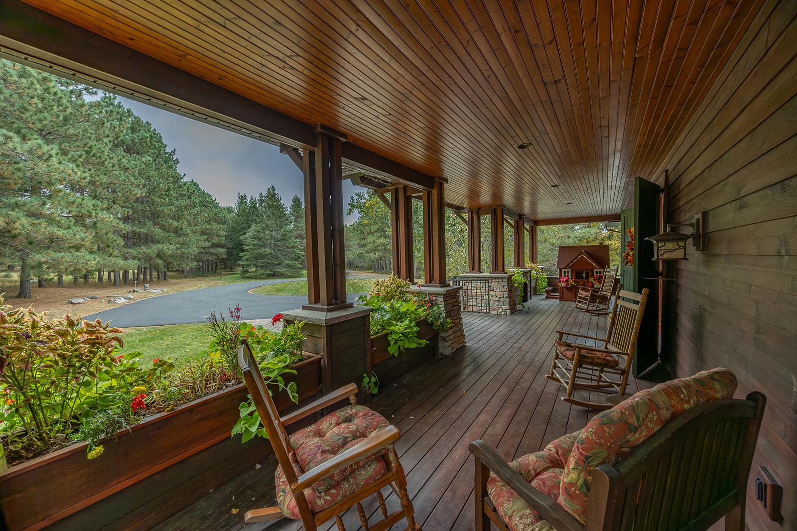 1991 single family home for sale at 1116 Sand Lake Drive NW in Backus, MN — 4 bed, 6 bath (photo 13 of 92)