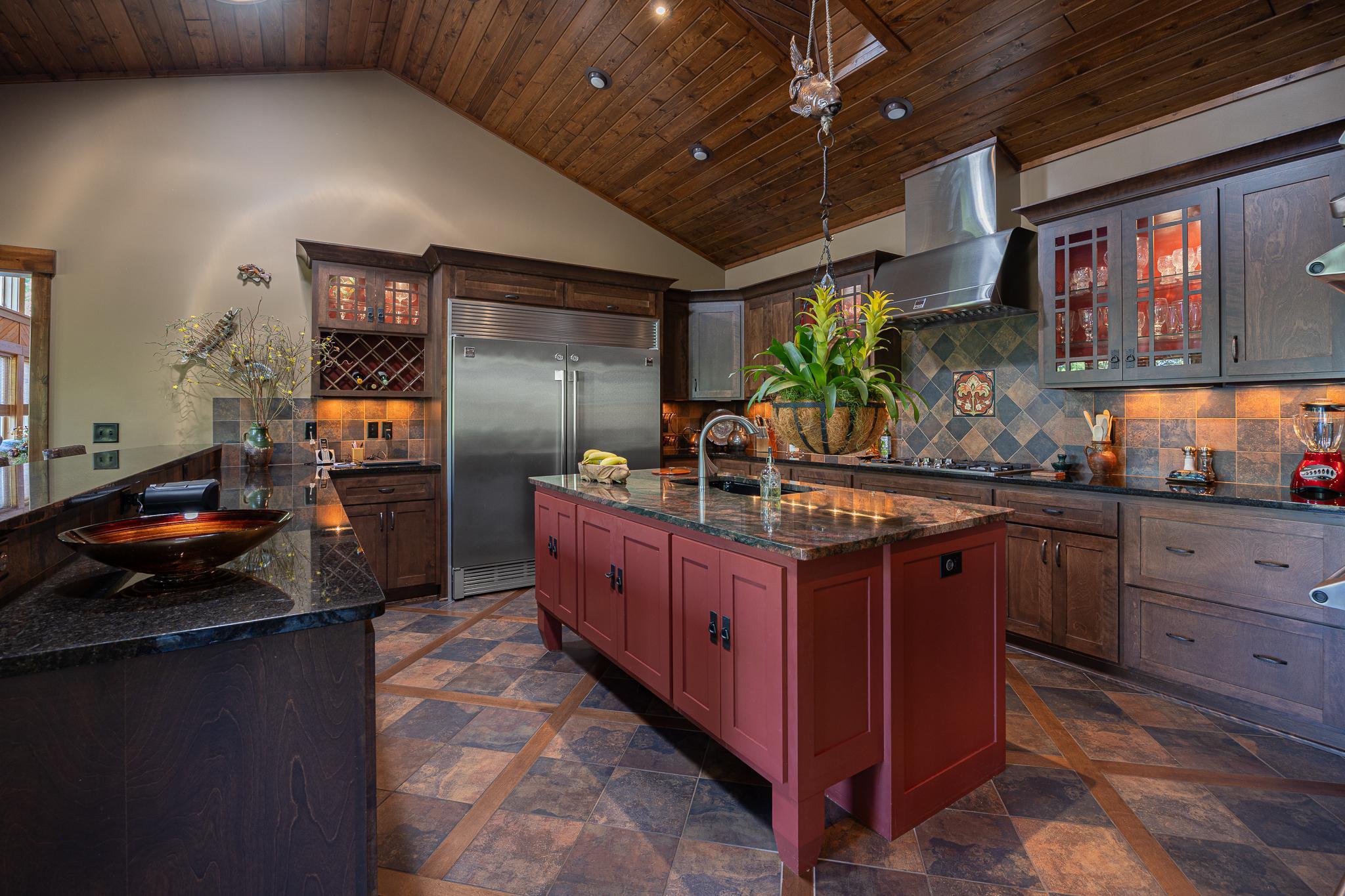 1991 single family home for sale at 1116 Sand Lake Drive NW in Backus, MN — 4 bed, 6 bath (photo 21 of 92)