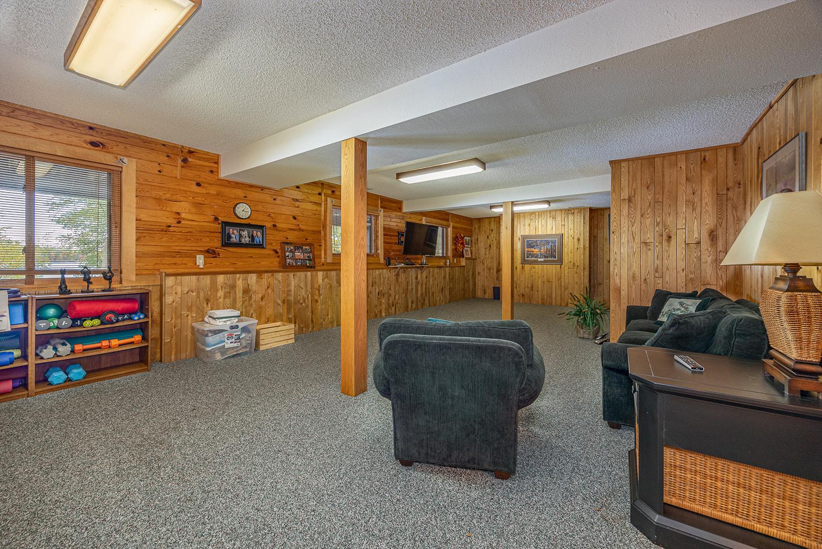 1991 single family home for sale at 1116 Sand Lake Drive NW in Backus, MN — 4 bed, 6 bath (photo 53 of 92)