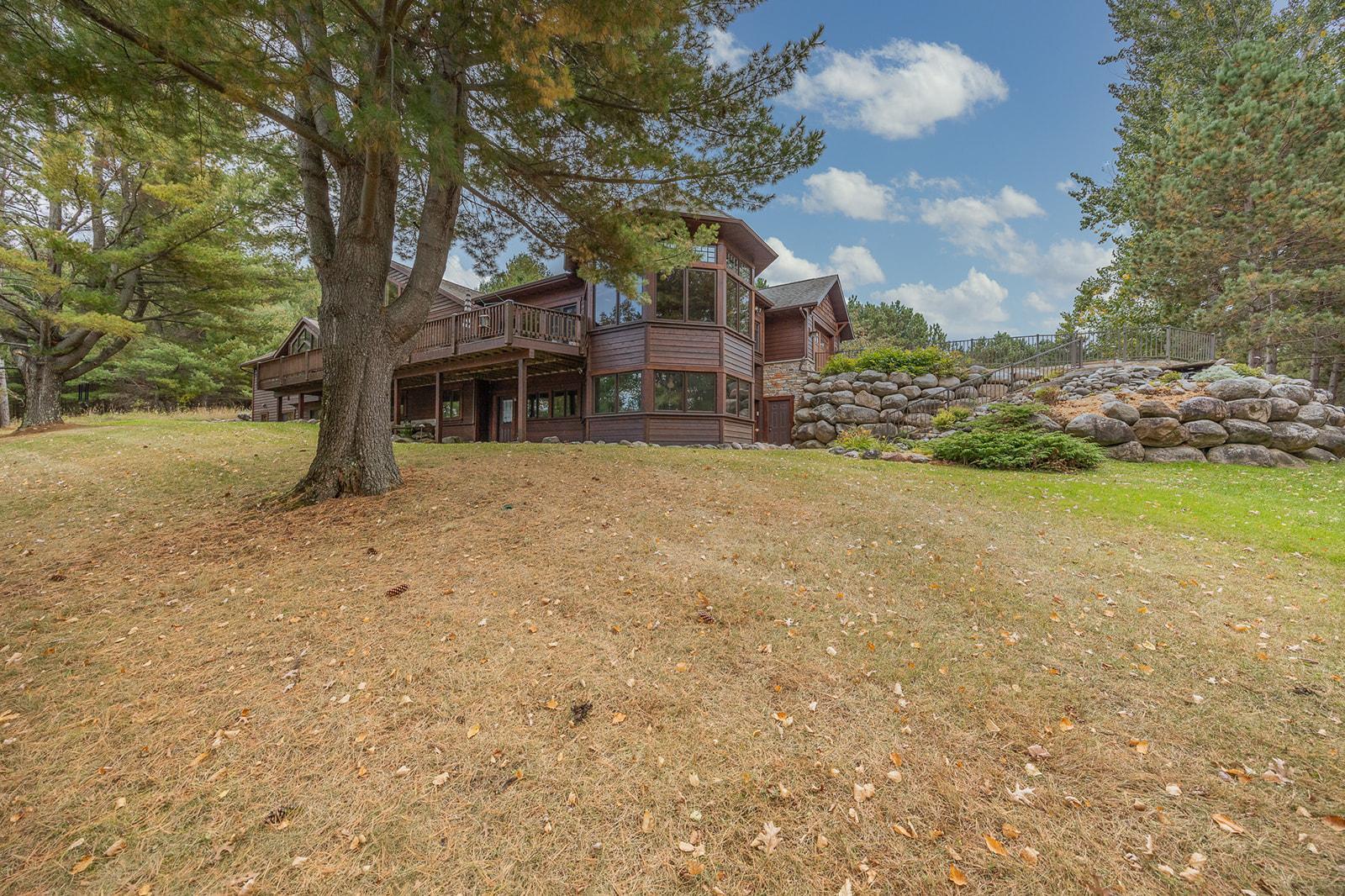 1991 single family home for sale at 1116 Sand Lake Drive NW in Backus, MN — 4 bed, 6 bath (photo 10 of 92)