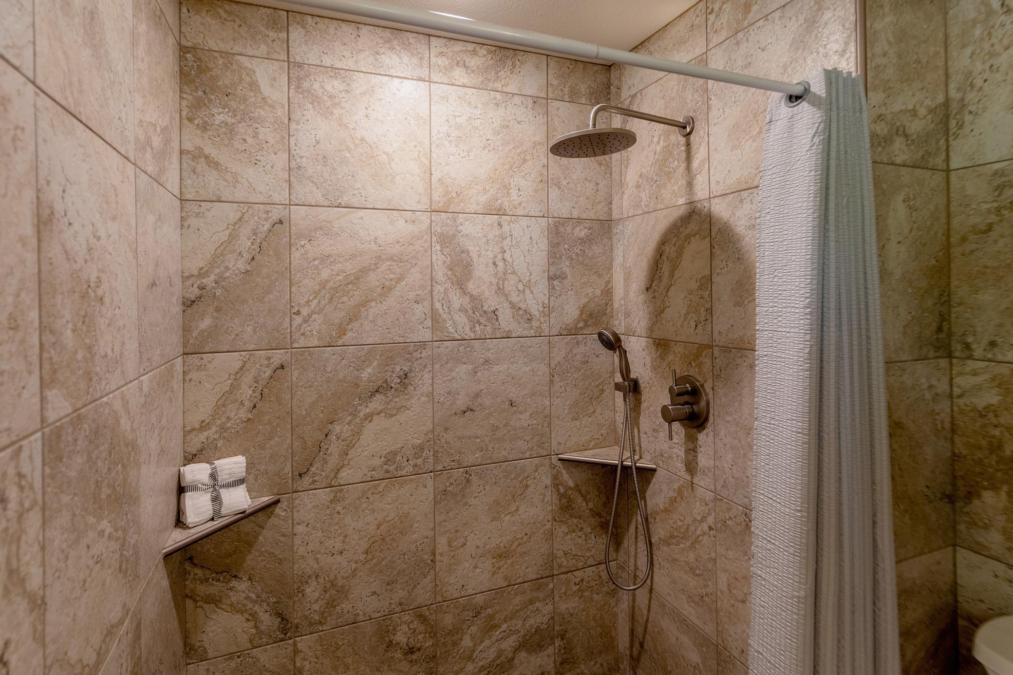 2025 single family home for sale at 31041 Spring Loop in Breezy Point, MN — 3 bed, 2 bath (photo 17 of 35)