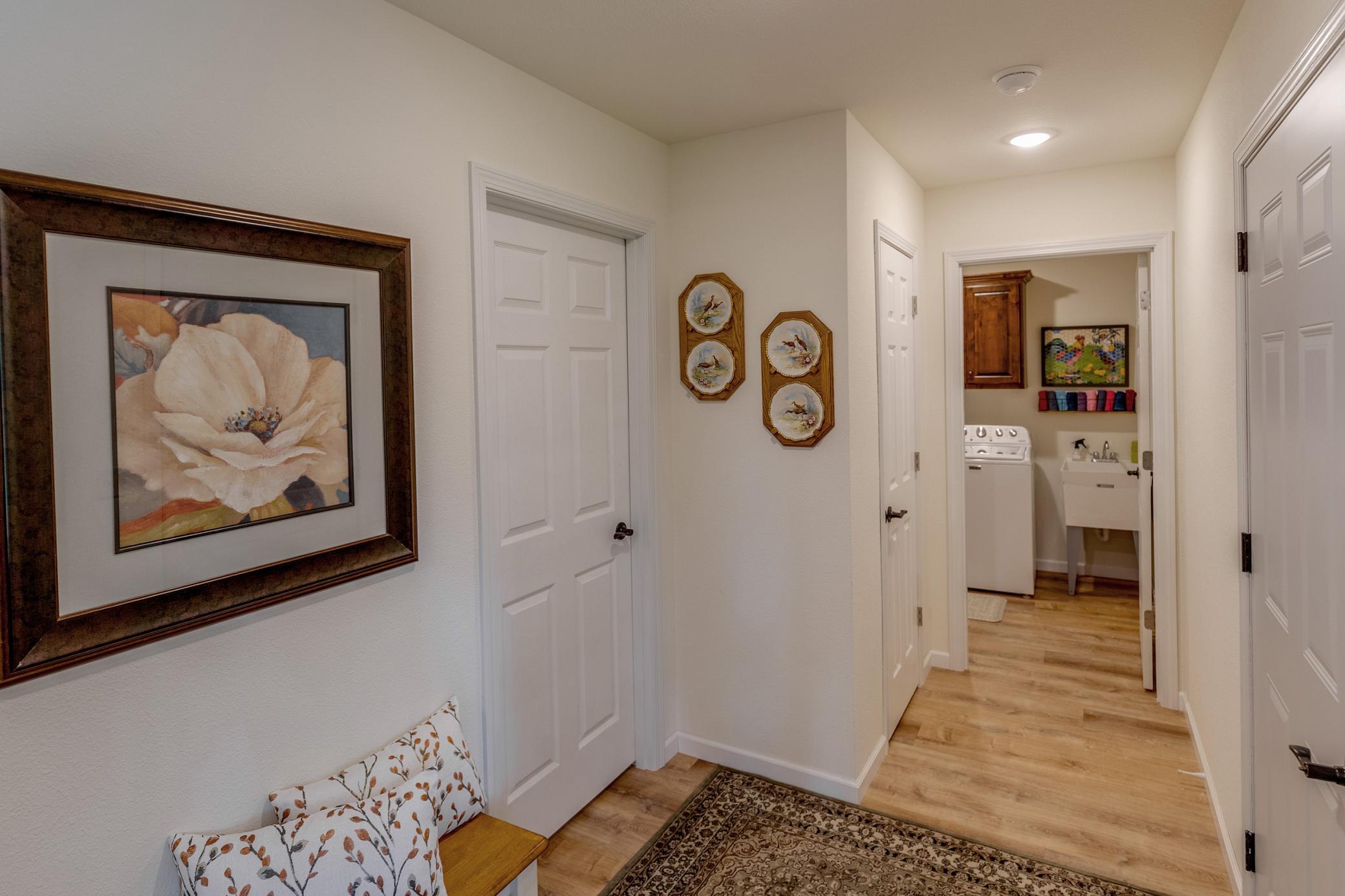 2025 single family home for sale at 31041 Spring Loop in Breezy Point, MN — 3 bed, 2 bath (photo 24 of 35)