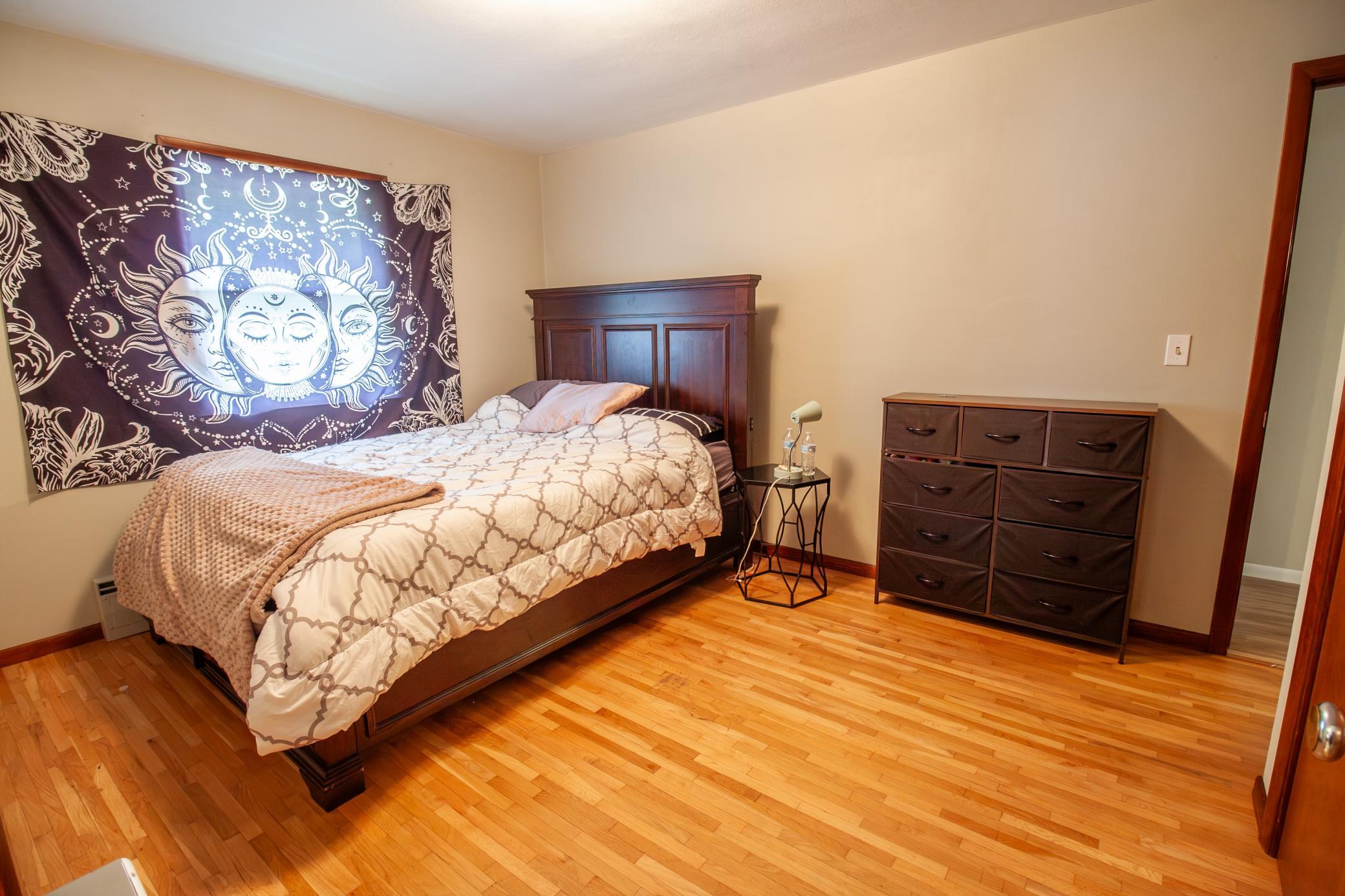 1959 single family home for sale at 919 N Park Street in Fergus Falls, MN — 3 bed, 2 bath (photo 16 of 31)