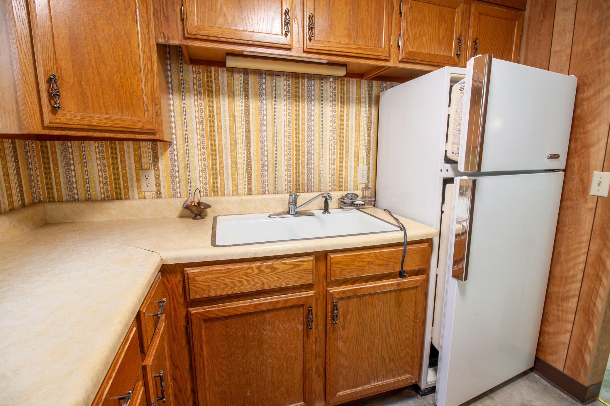 1959 single family home for sale at 919 N Park Street in Fergus Falls, MN — 3 bed, 2 bath (photo 25 of 31)