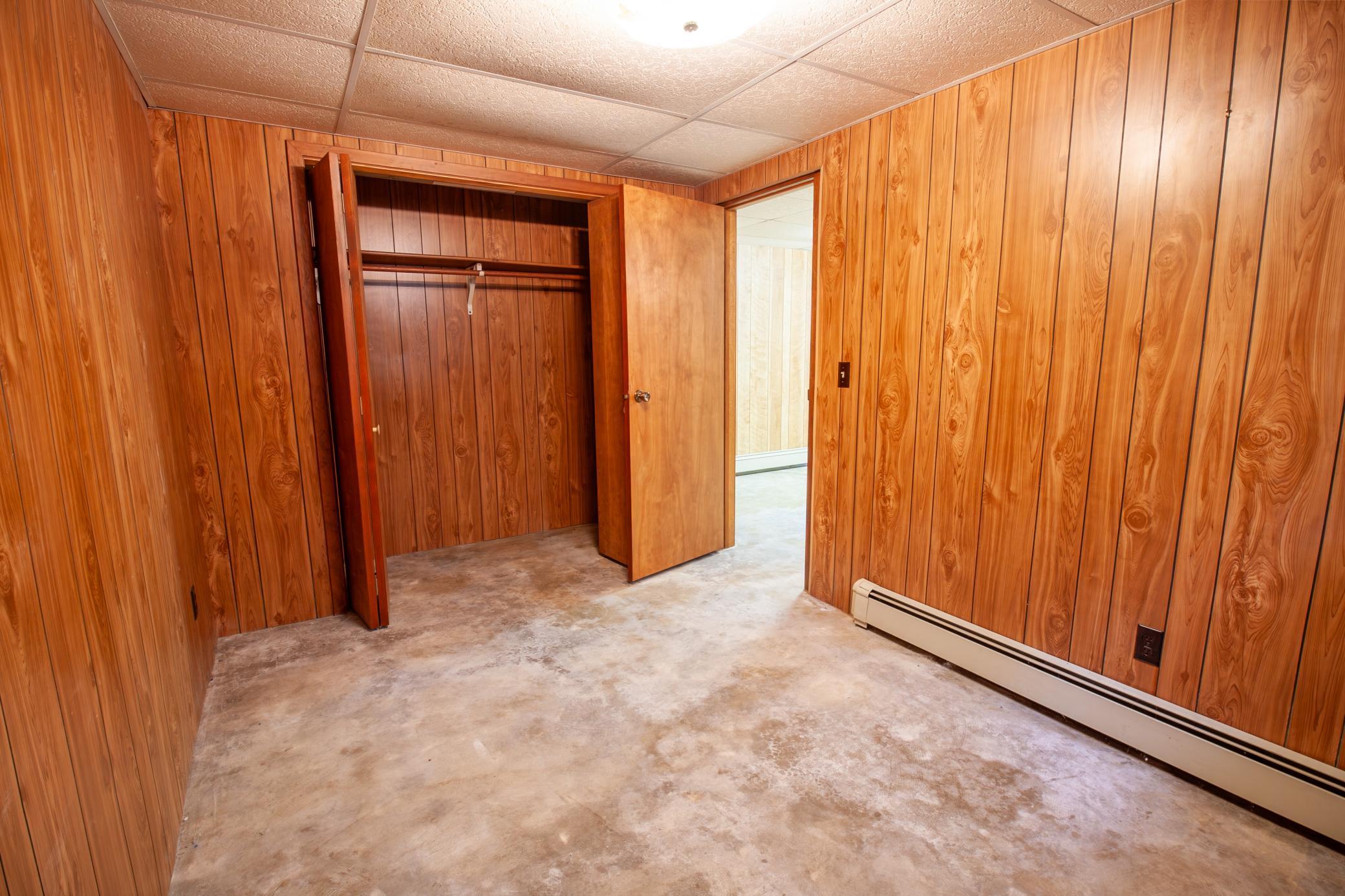 1959 single family home for sale at 919 N Park Street in Fergus Falls, MN — 3 bed, 2 bath (photo 27 of 31)