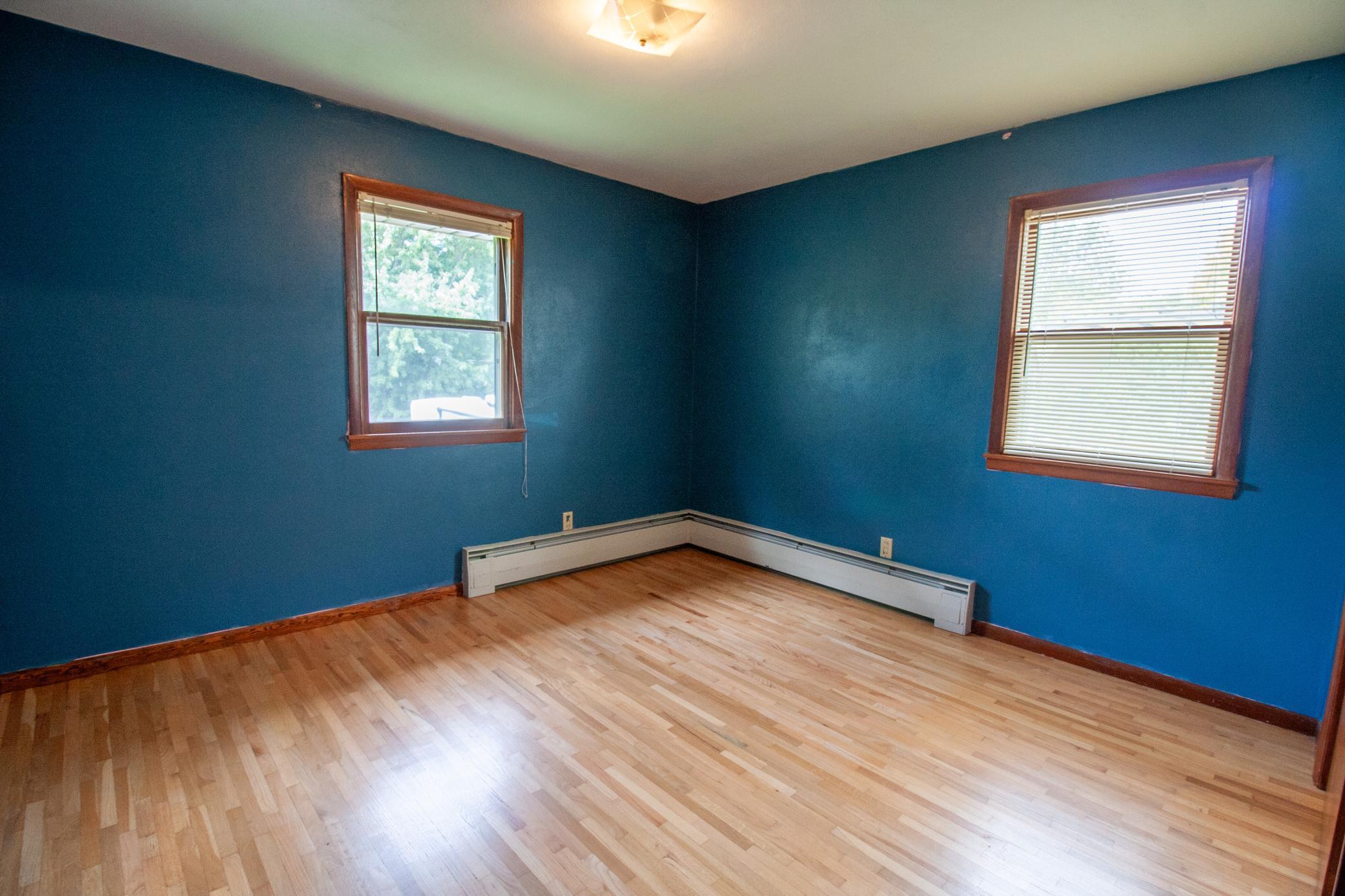 1959 single family home for sale at 919 N Park Street in Fergus Falls, MN — 3 bed, 2 bath (photo 14 of 37)