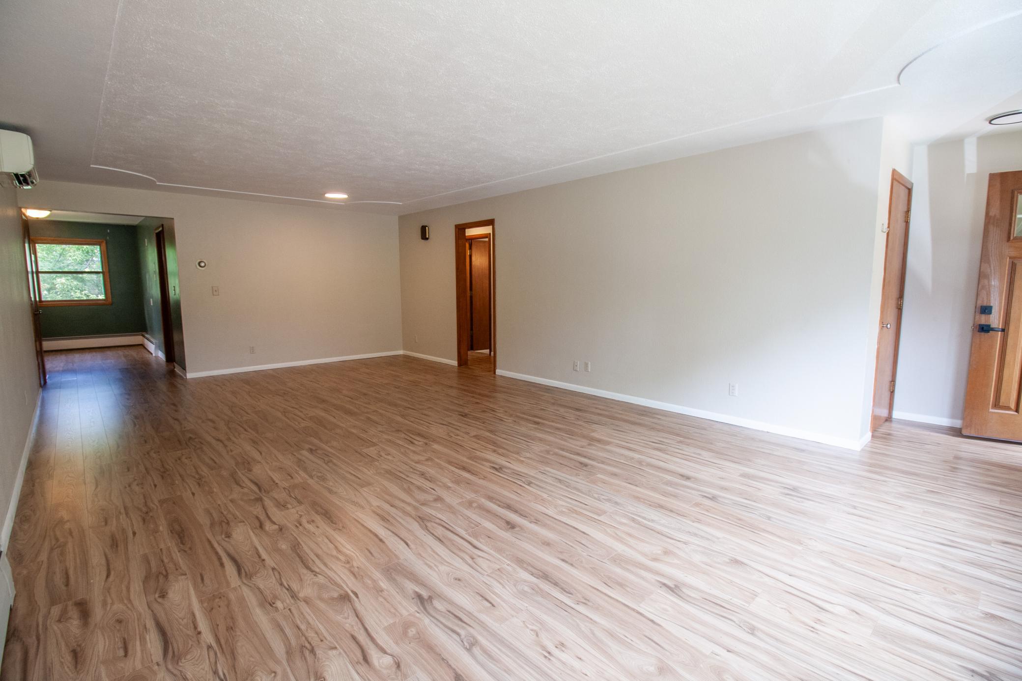 1959 single family home for sale at 919 N Park Street in Fergus Falls, MN — 3 bed, 2 bath (photo 8 of 37)