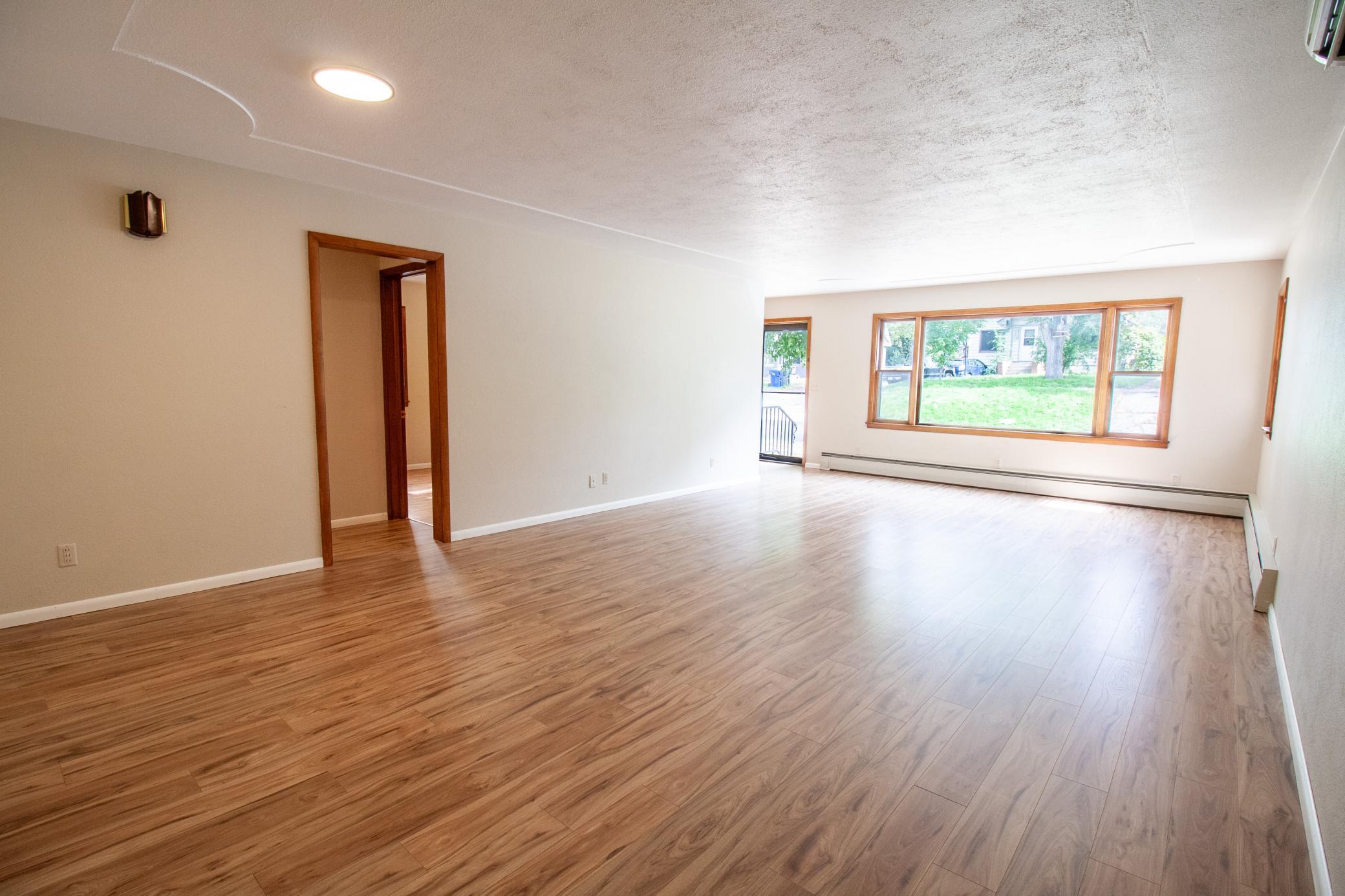1959 single family home for sale at 919 N Park Street in Fergus Falls, MN — 3 bed, 2 bath (photo 9 of 37)