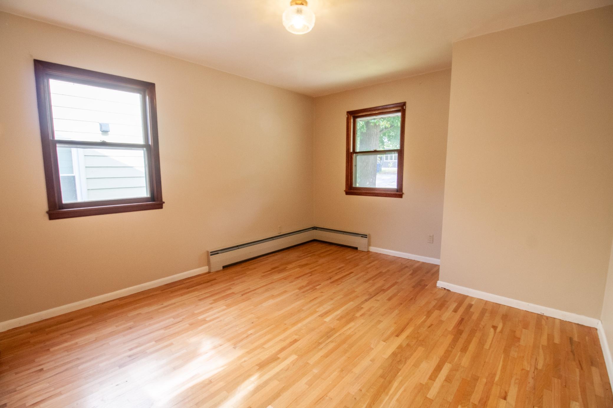 1959 single family home for sale at 919 N Park Street in Fergus Falls, MN — 3 bed, 2 bath (photo 10 of 37)