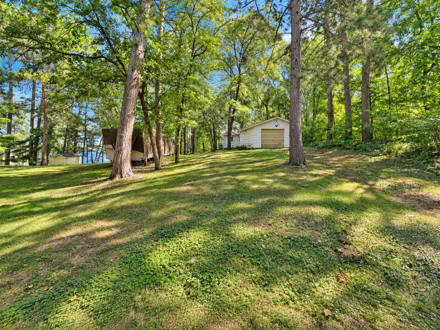 1972 single family home for sale at 5528 Sibley Lake Road in Pequot Lakes, MN — 2 bed, 1 bath (photo 18 of 38)