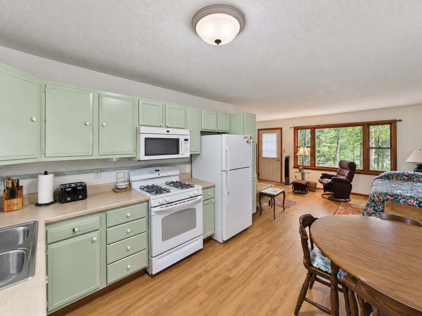 1972 single family home for sale at 5528 Sibley Lake Road in Pequot Lakes, MN — 2 bed, 1 bath (photo 4 of 38)