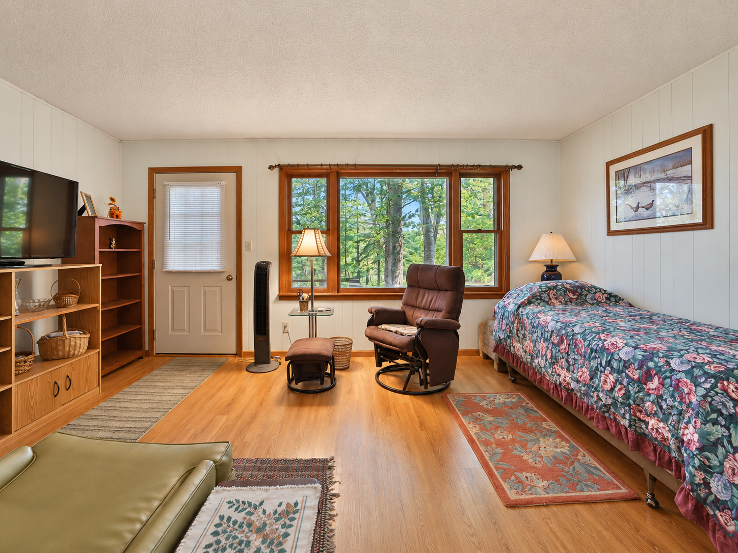 1972 single family home for sale at 5528 Sibley Lake Road in Pequot Lakes, MN — 2 bed, 1 bath (photo 10 of 38)