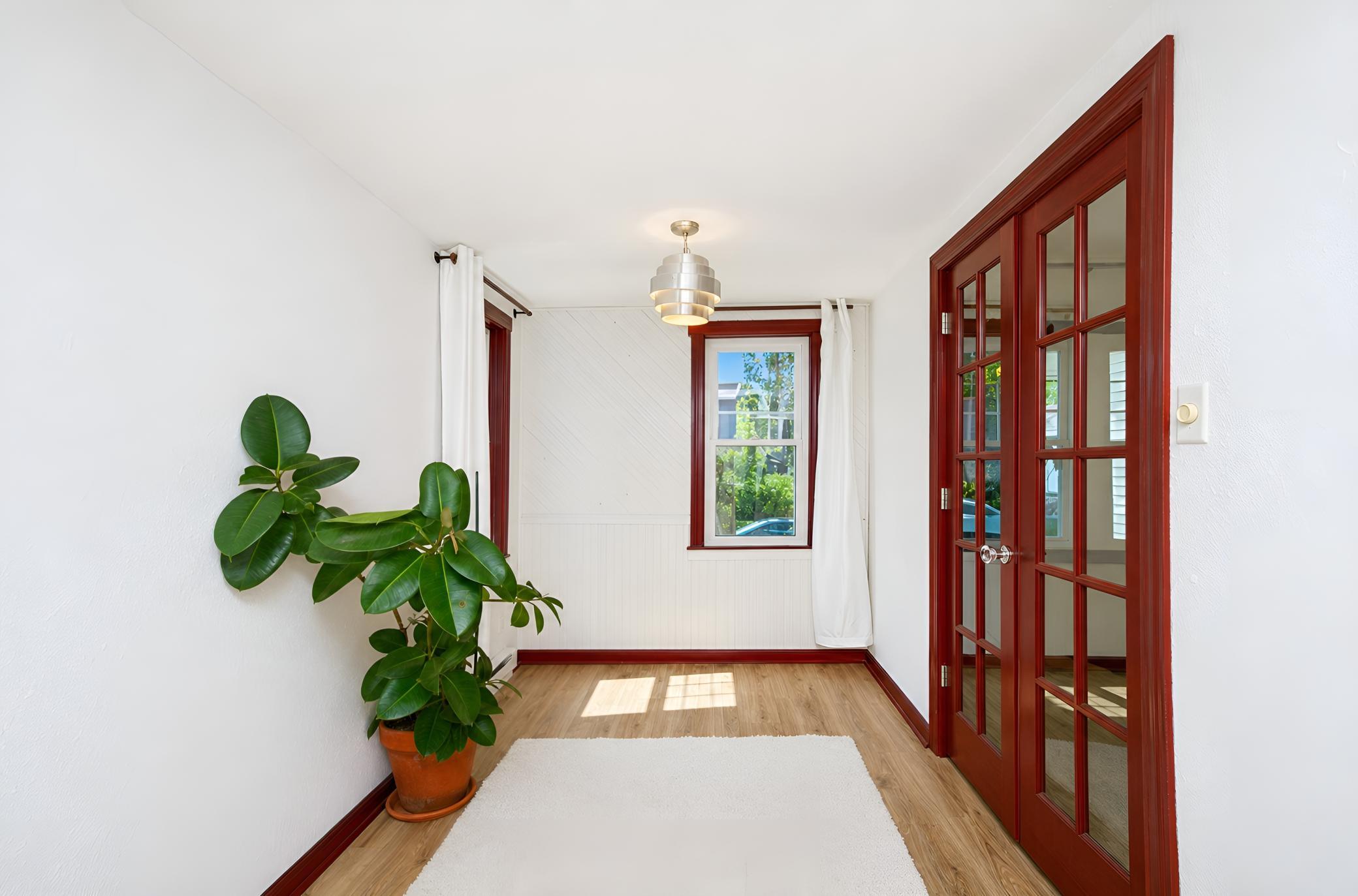 1923 single family home for sale at 1210 13 1/2 Street S in Fargo, ND — 2 bed, 1 bath (photo 13 of 30)