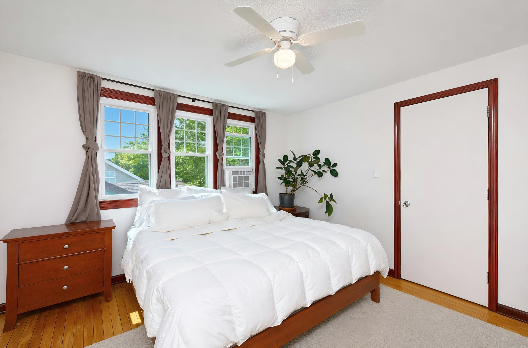 1923 single family home for sale at 1210 13 1/2 Street S in Fargo, ND — 2 bed, 1 bath (photo 15 of 30)