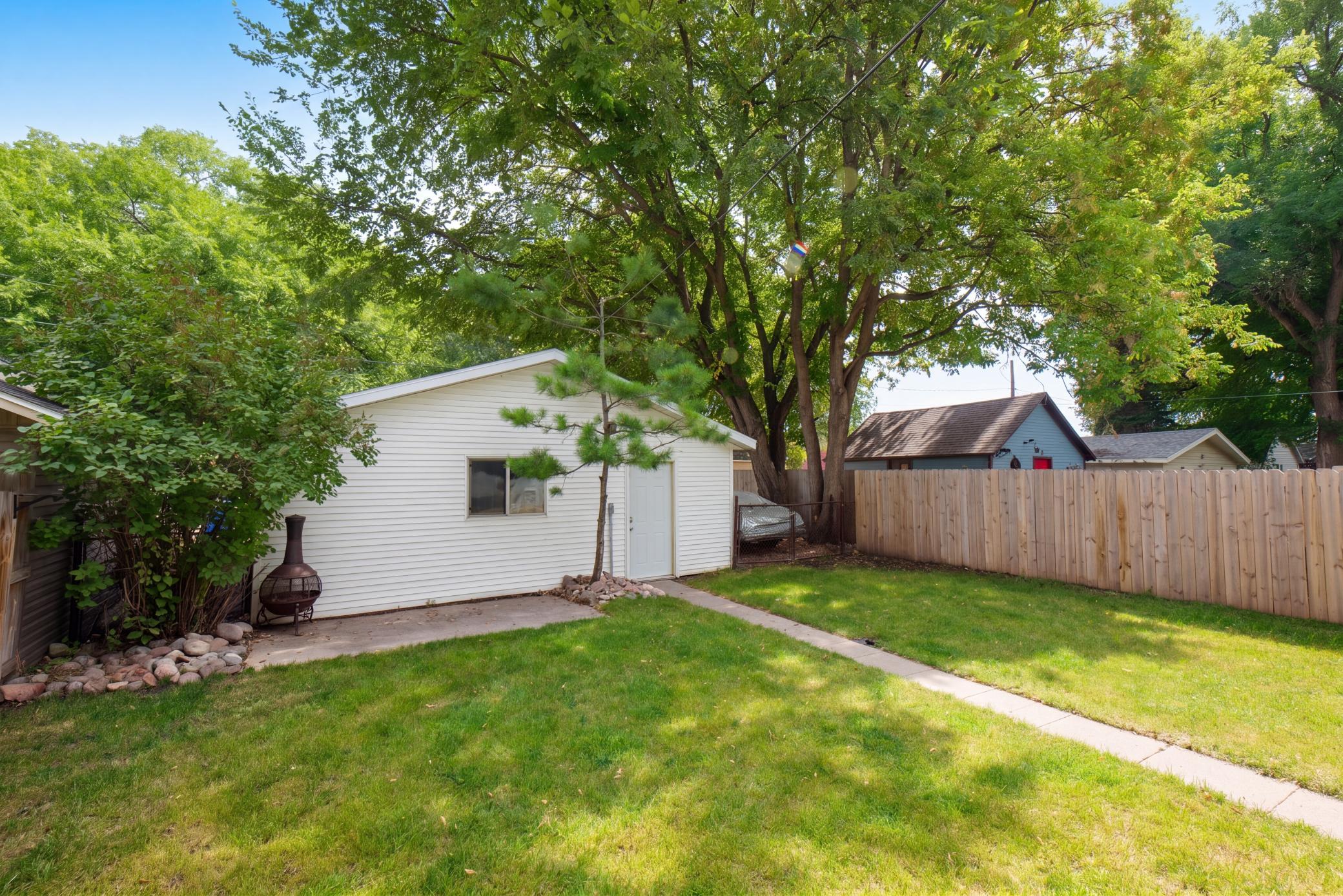 1923 single family home for sale at 1210 13 1/2 Street S in Fargo, ND — 2 bed, 1 bath (photo 27 of 30)