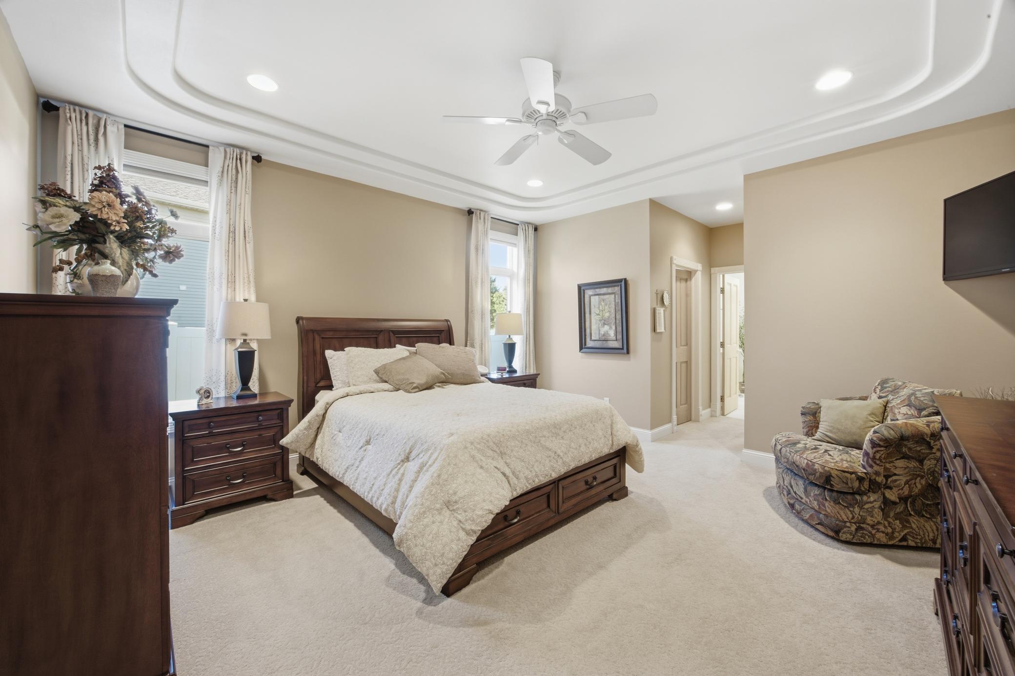 1996 single family home for sale at 4233 Timberline Drive S in Fargo, ND — 5 bed, 4 bath (photo 17 of 55)