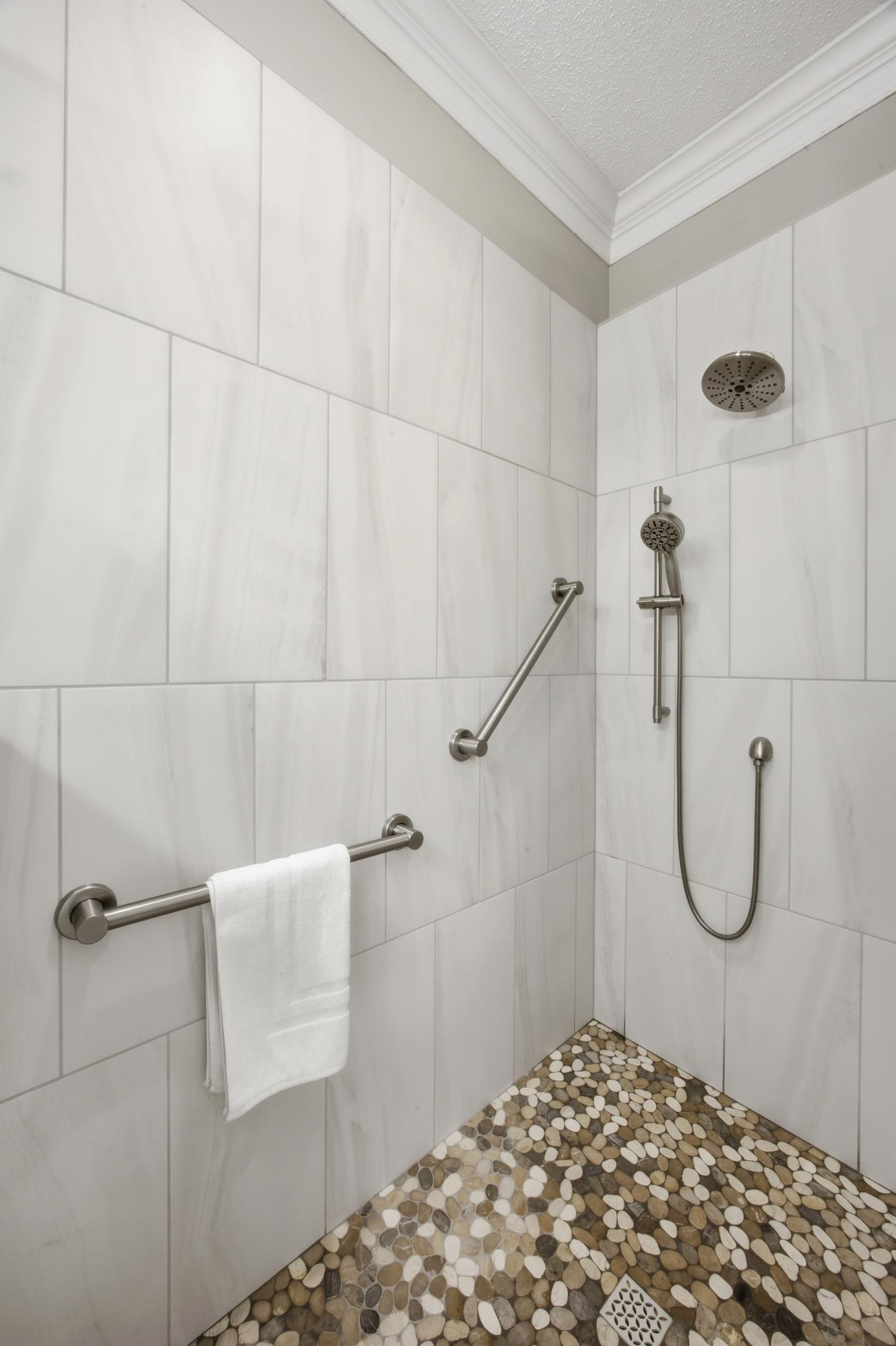 1996 single family home for sale at 4233 Timberline Drive S in Fargo, ND — 5 bed, 4 bath (photo 21 of 55)