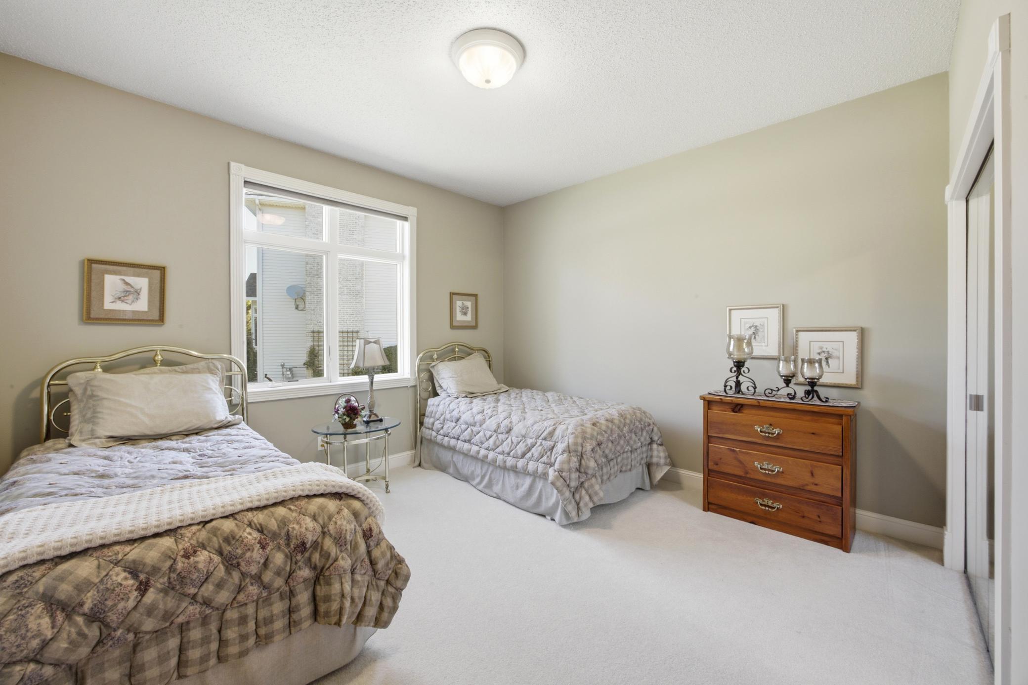 1996 single family home for sale at 4233 Timberline Drive S in Fargo, ND — 5 bed, 4 bath (photo 22 of 55)