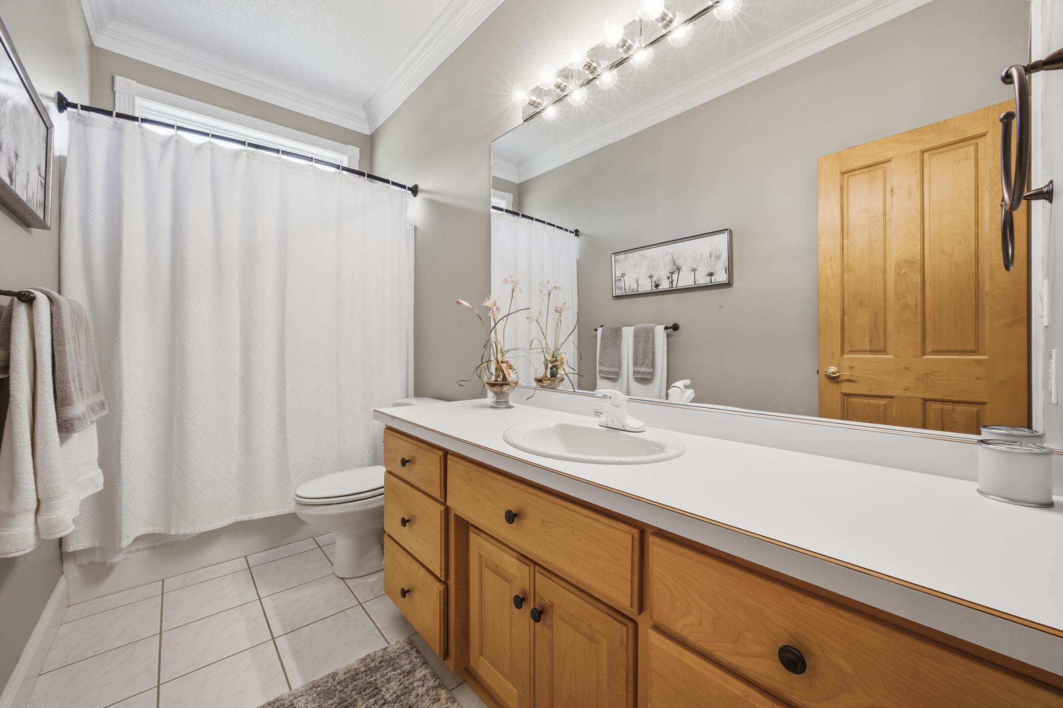 1996 single family home for sale at 4233 Timberline Drive S in Fargo, ND — 5 bed, 4 bath (photo 25 of 55)