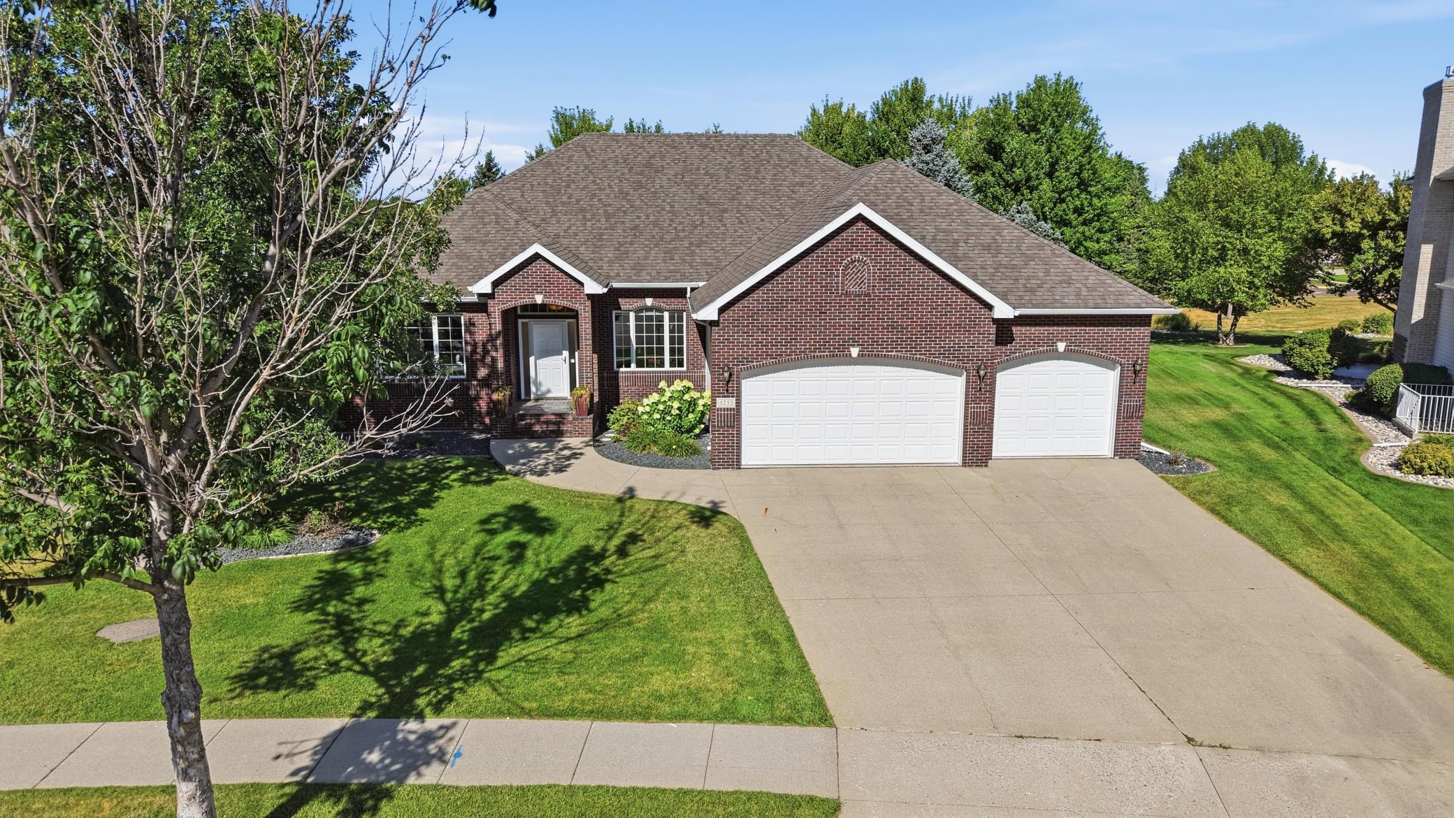1996 single family home for sale at 4233 Timberline Drive S in Fargo, ND — 5 bed, 4 bath (photo 43 of 55)