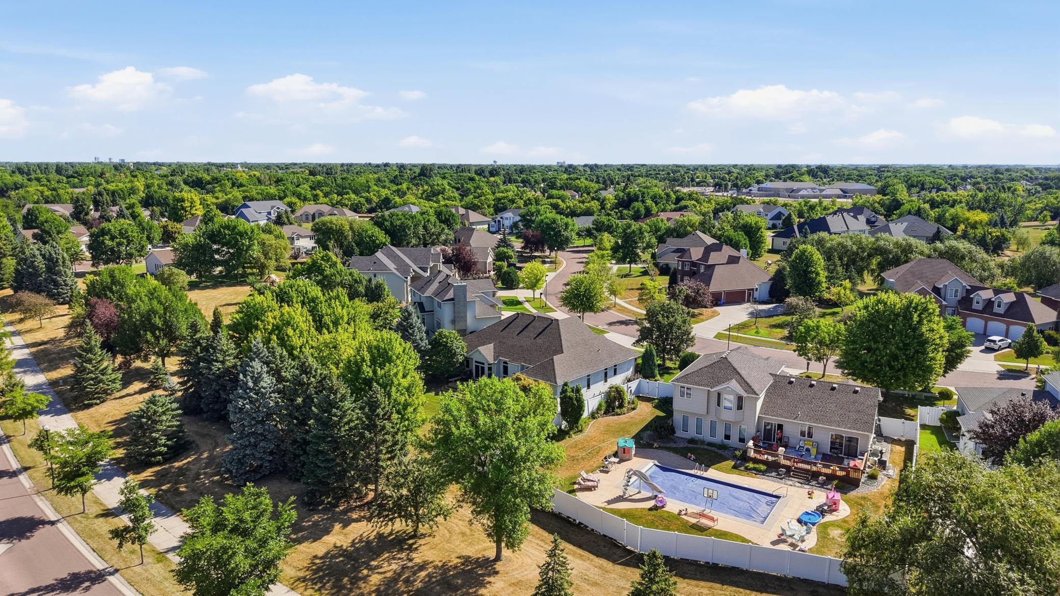 1996 single family home for sale at 4233 Timberline Drive S in Fargo, ND — 5 bed, 4 bath (photo 49 of 55)