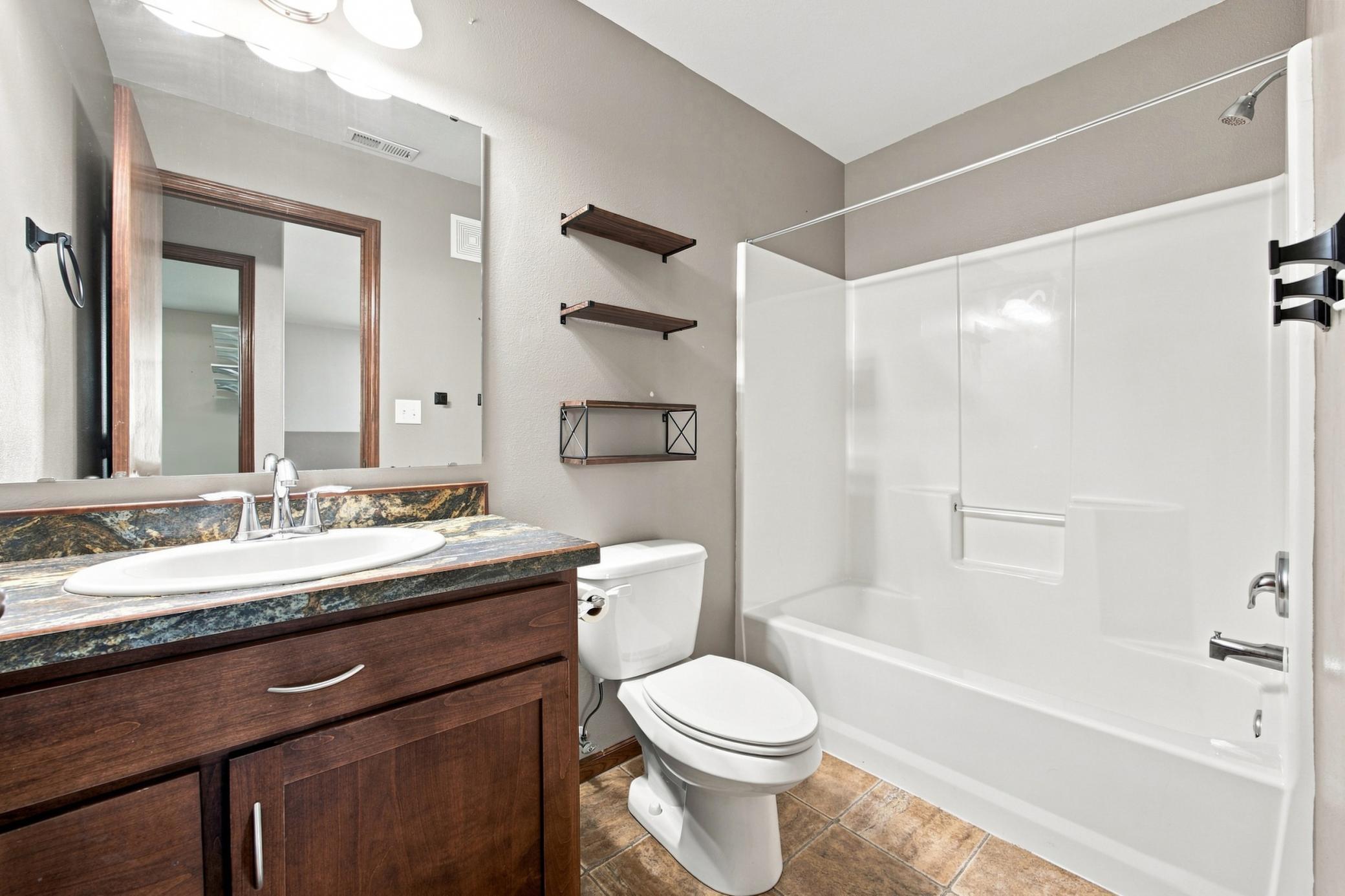 2012 twin home for sale at 454 Foxtail Drive E in West Fargo, ND — 3 bed, 3 bath (photo 23 of 38)
