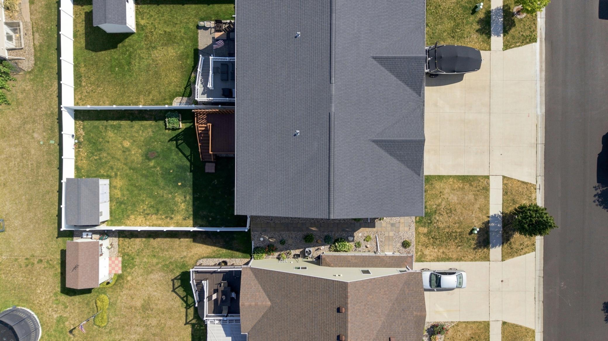 2012 twin home for sale at 454 Foxtail Drive E in West Fargo, ND — 3 bed, 3 bath (photo 34 of 38)
