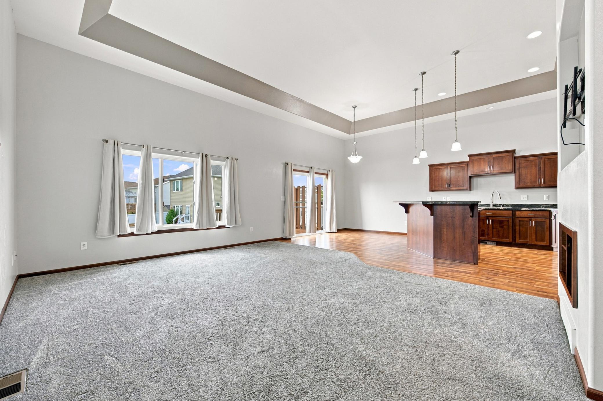 2012 twin home for sale at 454 Foxtail Drive E in West Fargo, ND — 3 bed, 3 bath (photo 6 of 38)