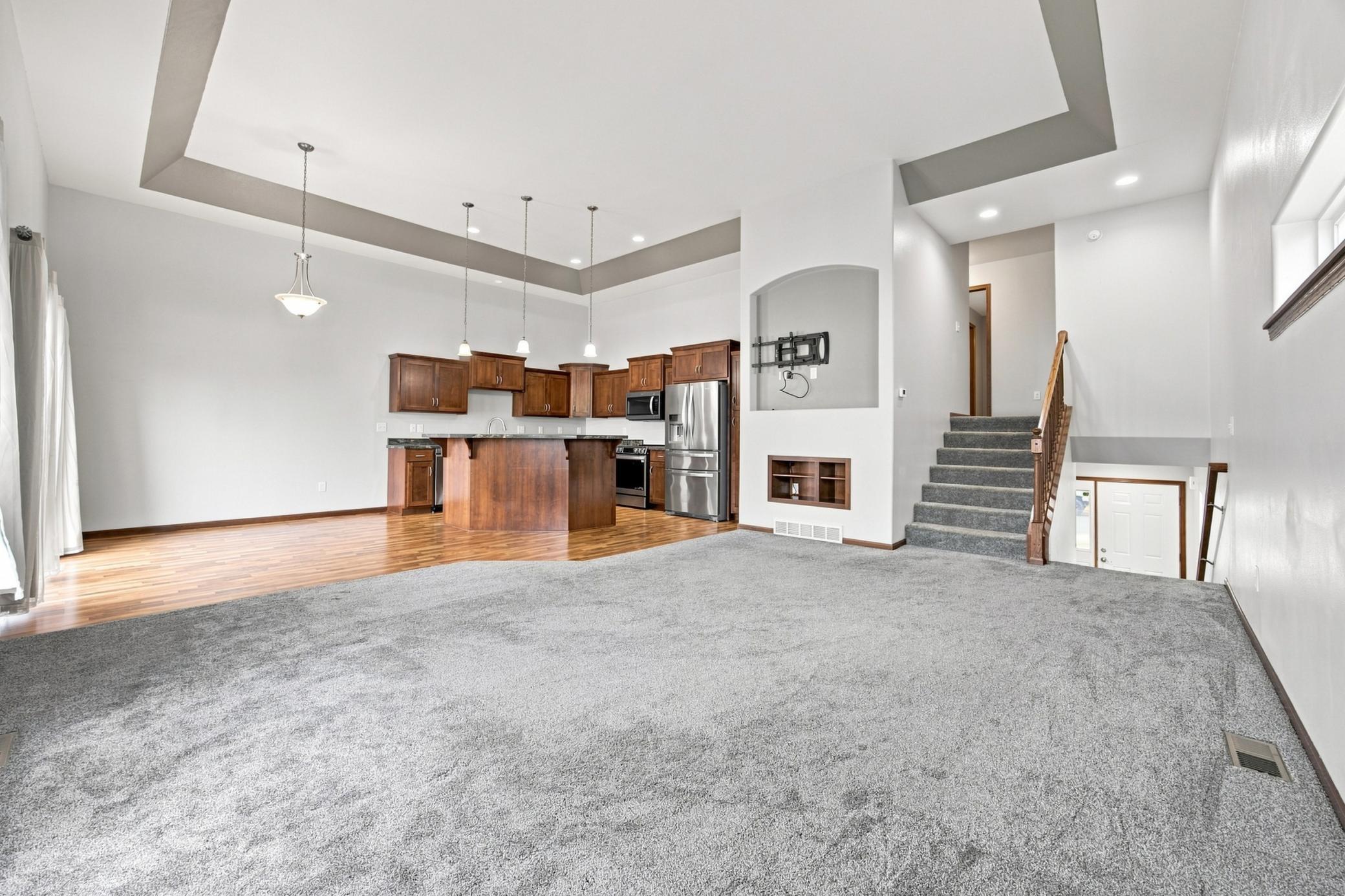 2012 twin home for sale at 454 Foxtail Drive E in West Fargo, ND — 3 bed, 3 bath (photo 7 of 38)