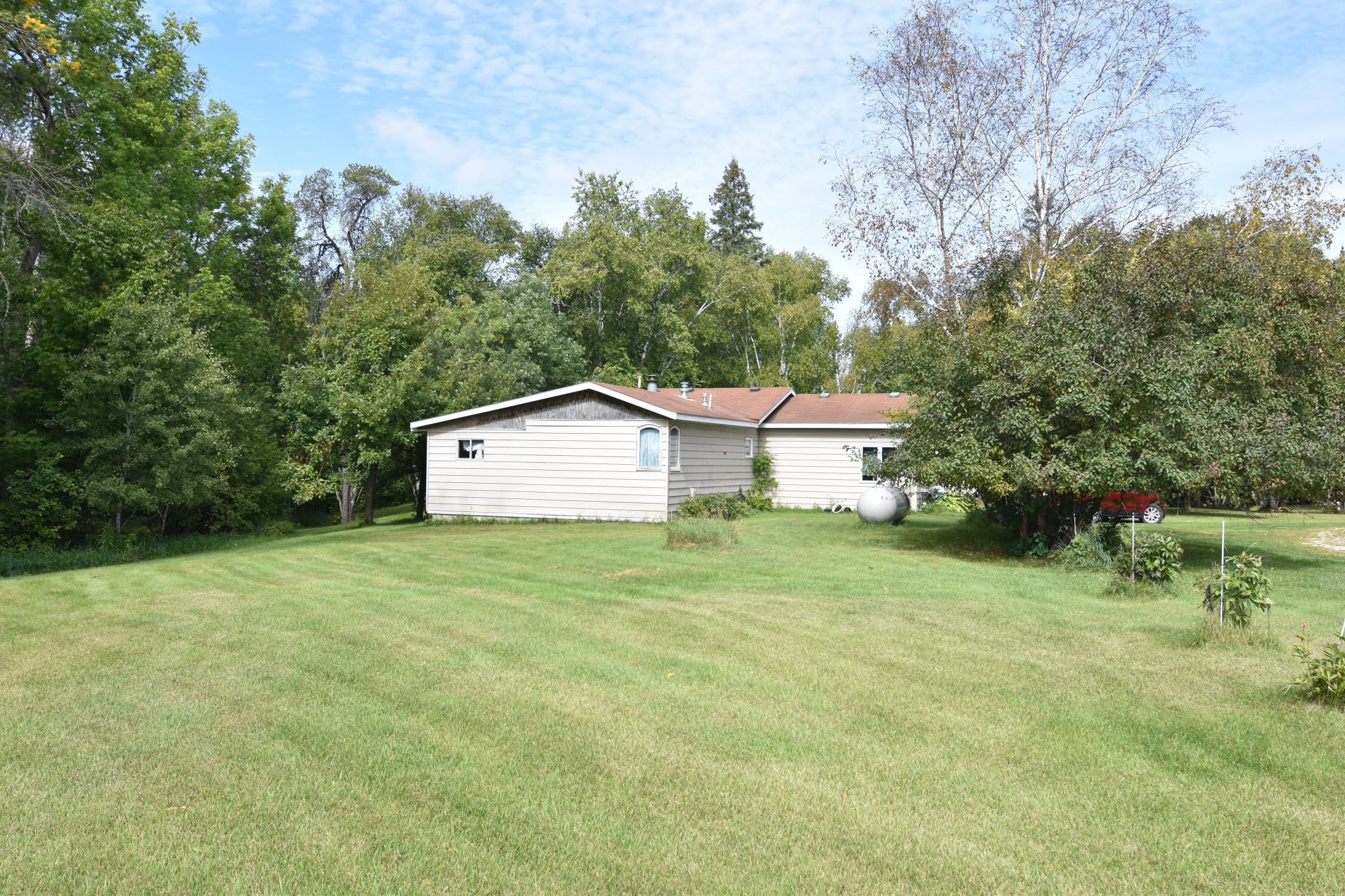 1975 single family home for sale at 1297 County Road 2 NW in Williams, MN — 2 bed, 2 bath (photo 4 of 48)