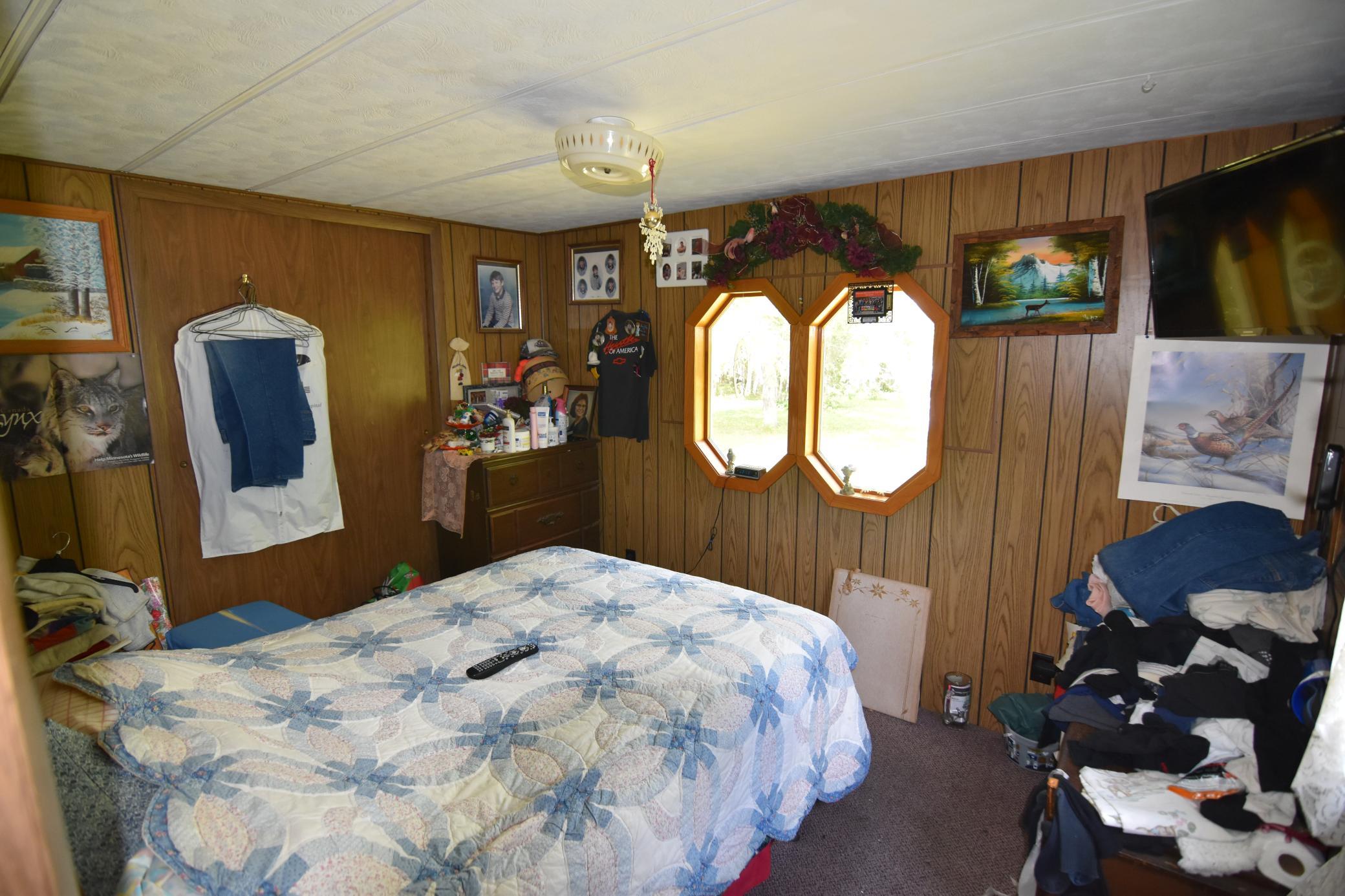 1975 single family home for sale at 1297 County Road 2 NW in Williams, MN — 2 bed, 2 bath (photo 40 of 48)