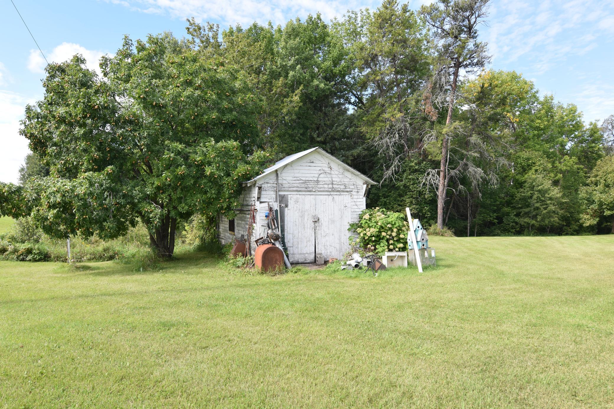 1975 single family home for sale at 1297 County Road 2 NW in Williams, MN — 2 bed, 2 bath (photo 7 of 48)