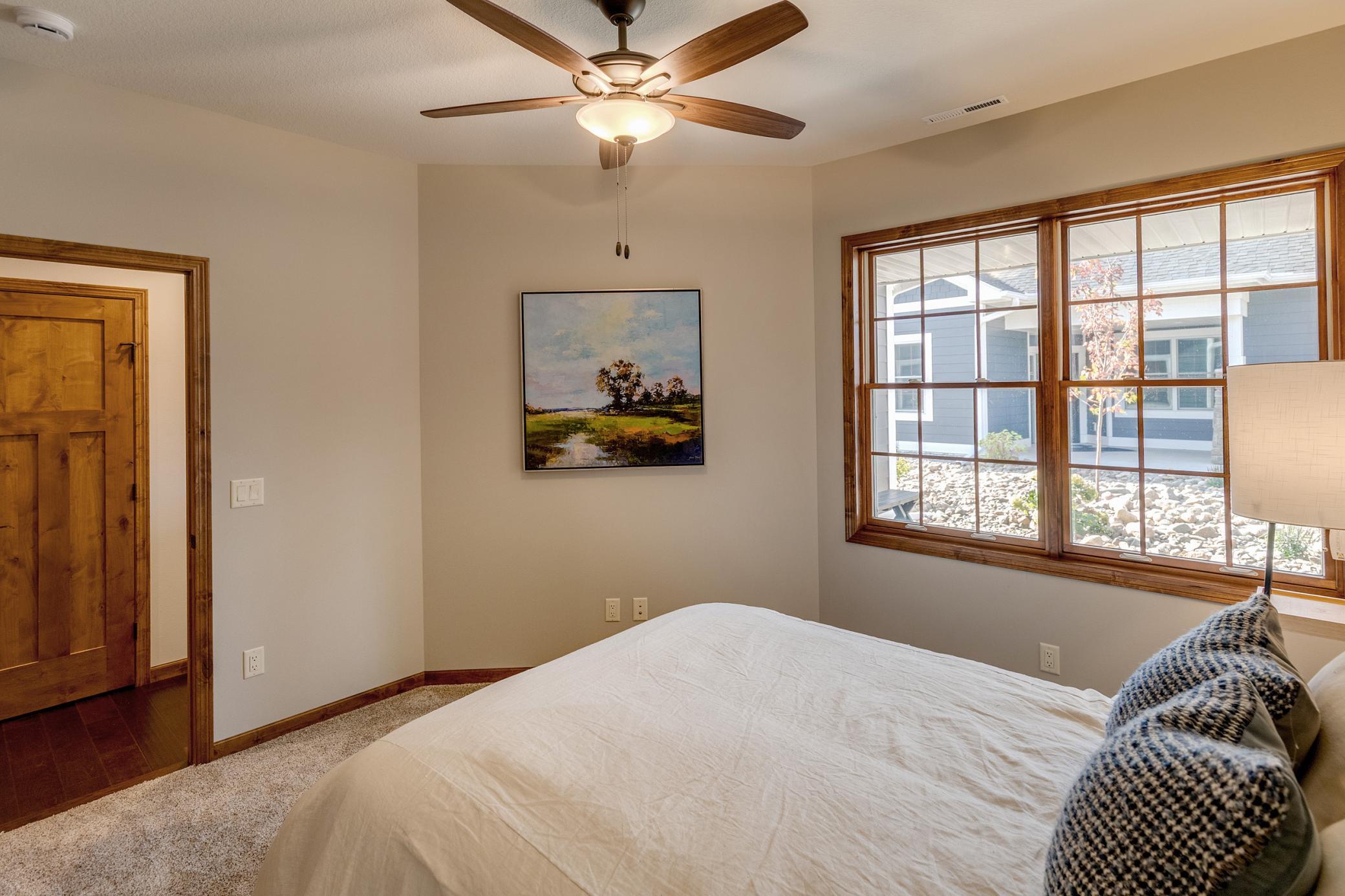 2025 townhouse for sale at 7866 Chickasaw Circle in Pequot Lakes, MN — 3 bed, 2 bath (photo 15 of 39)